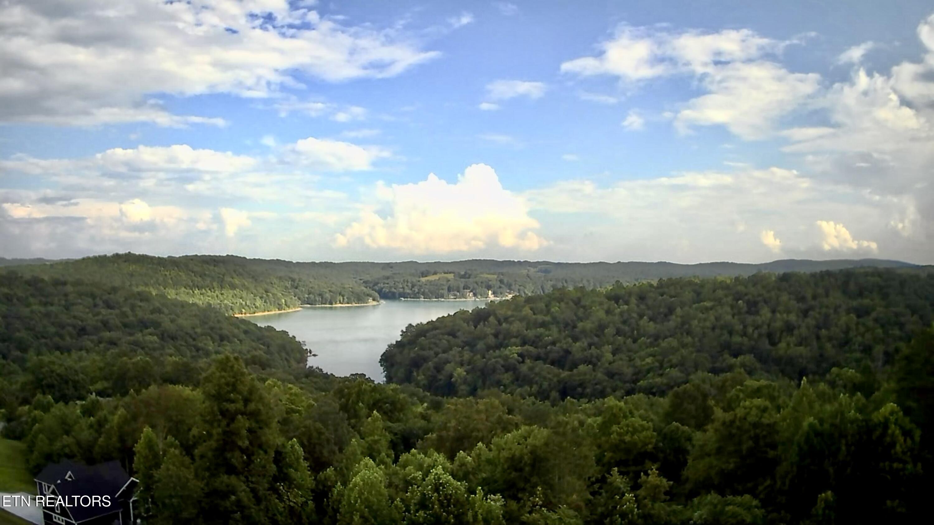 21 Highland Trace Lafollette TN 37766