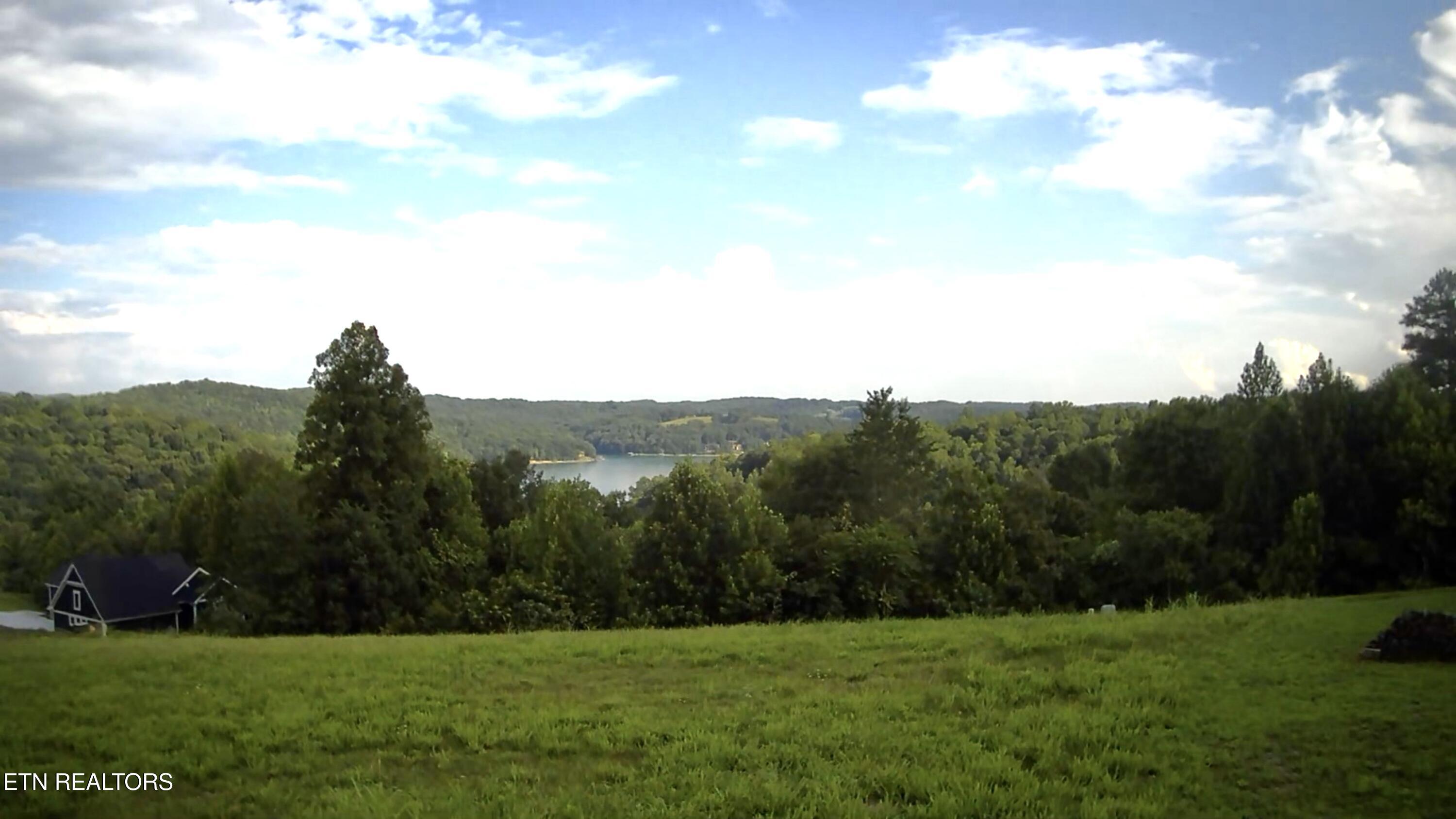 21 Highland Trace Lafollette TN 37766