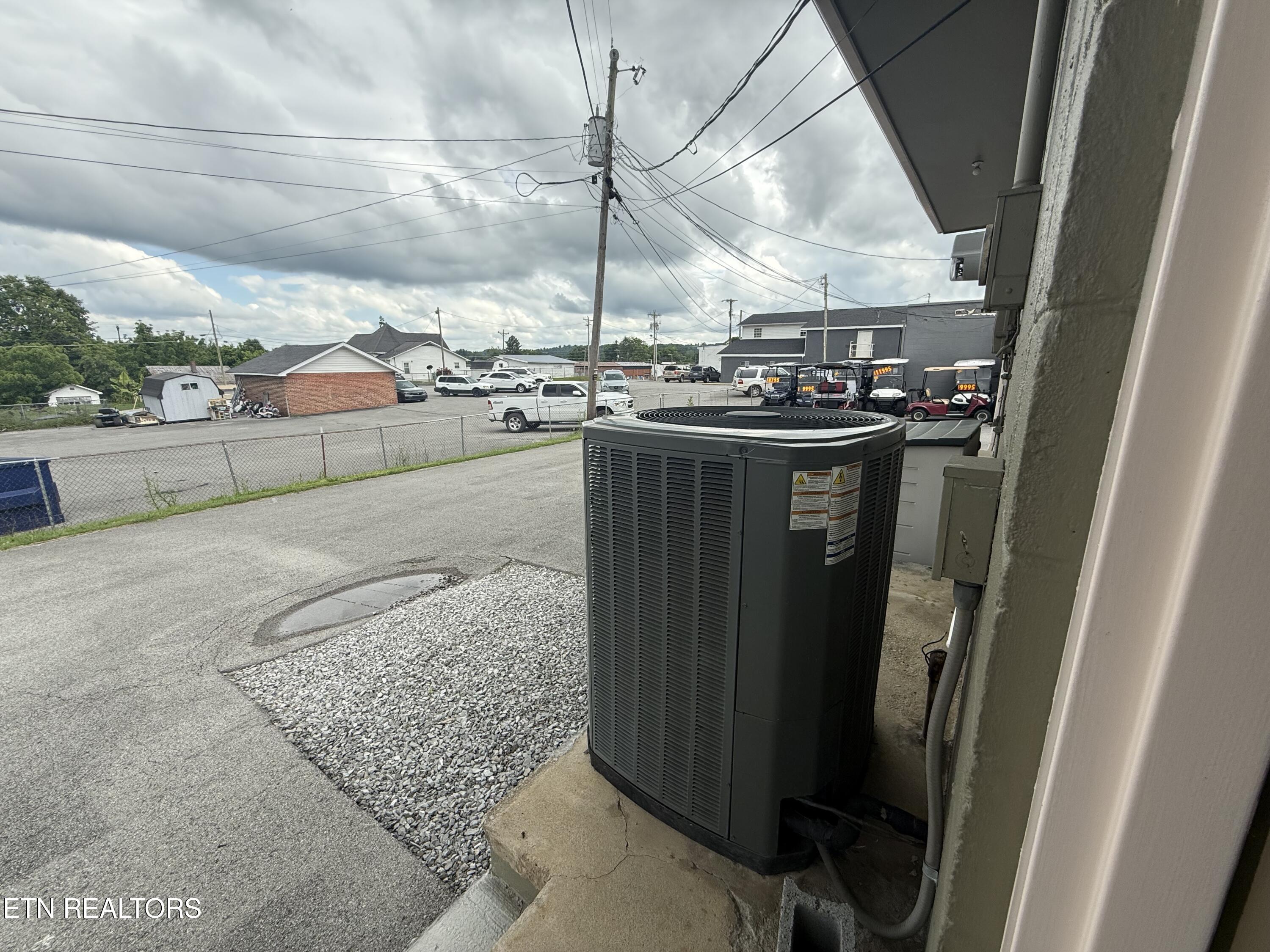 409 N Broad Street New Tazewell TN 37825
