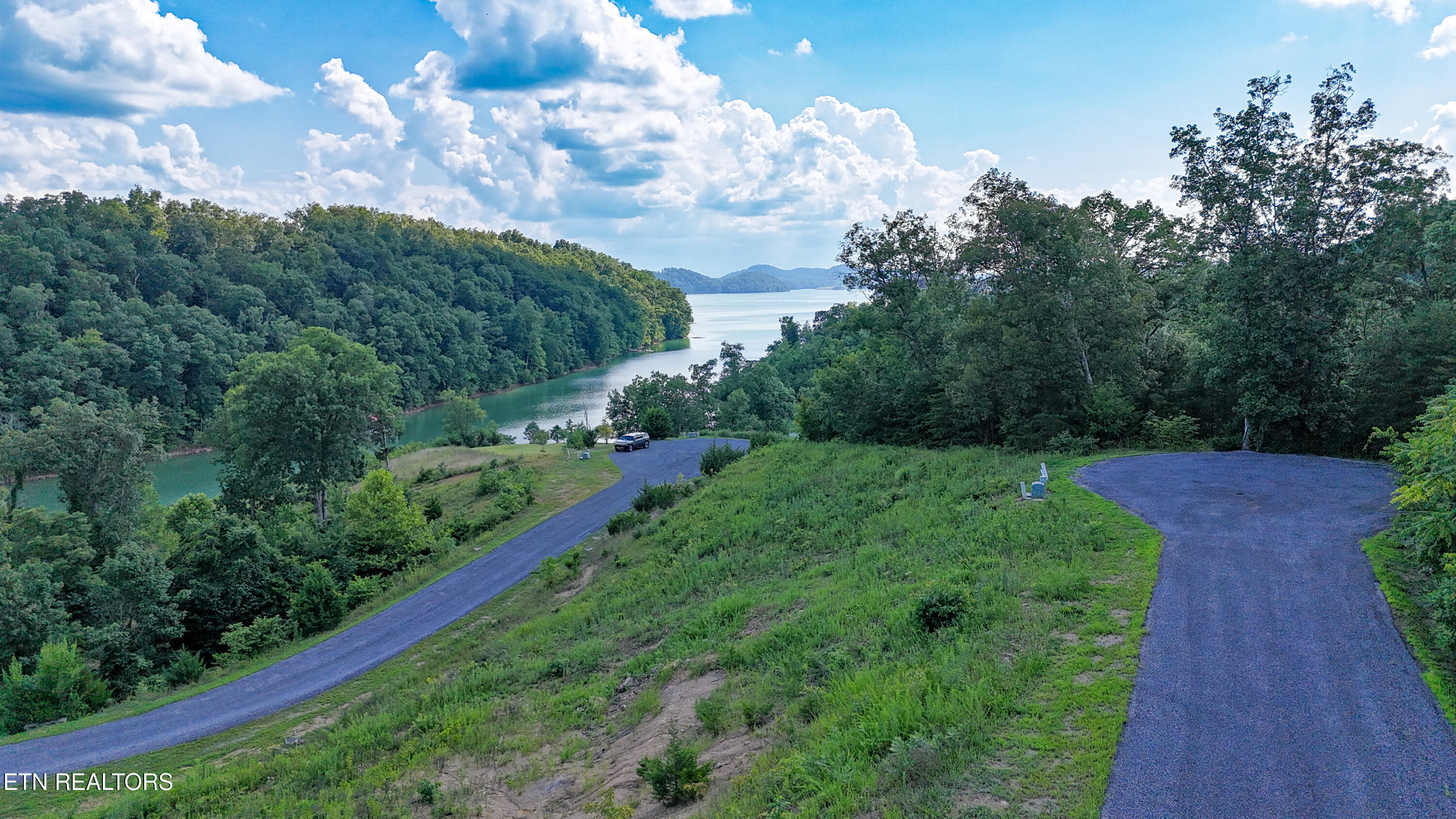 Lot 9 Stone Cove Way Dandridge TN 37725