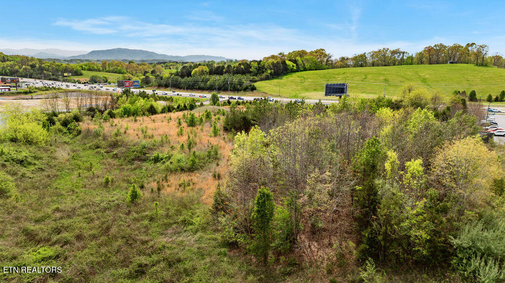 Lot 3r-2 Winfield Dunn Parkway Kodak TN 37764