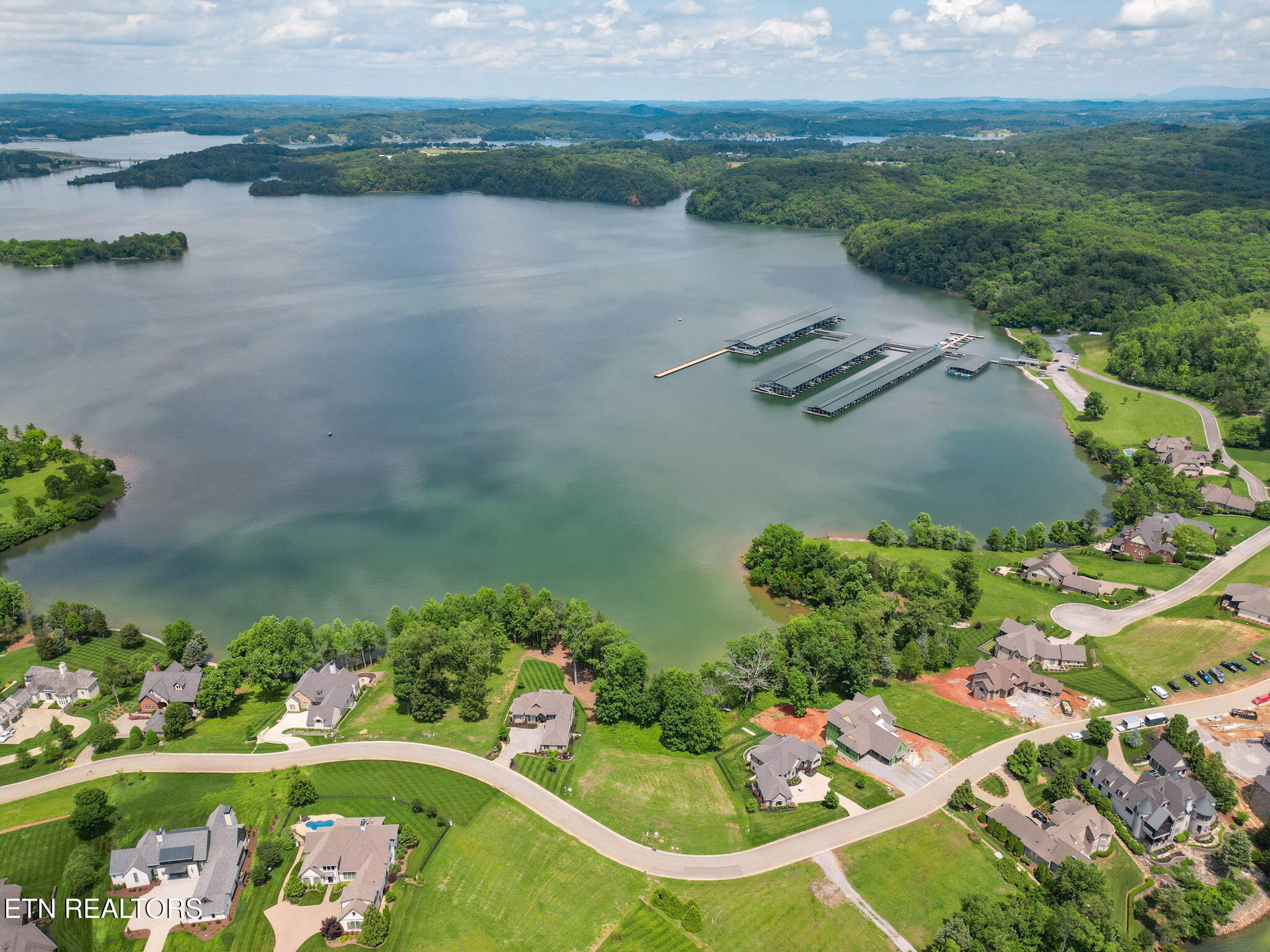 17188 Lighthouse Point Drive Lenoir City TN 37772