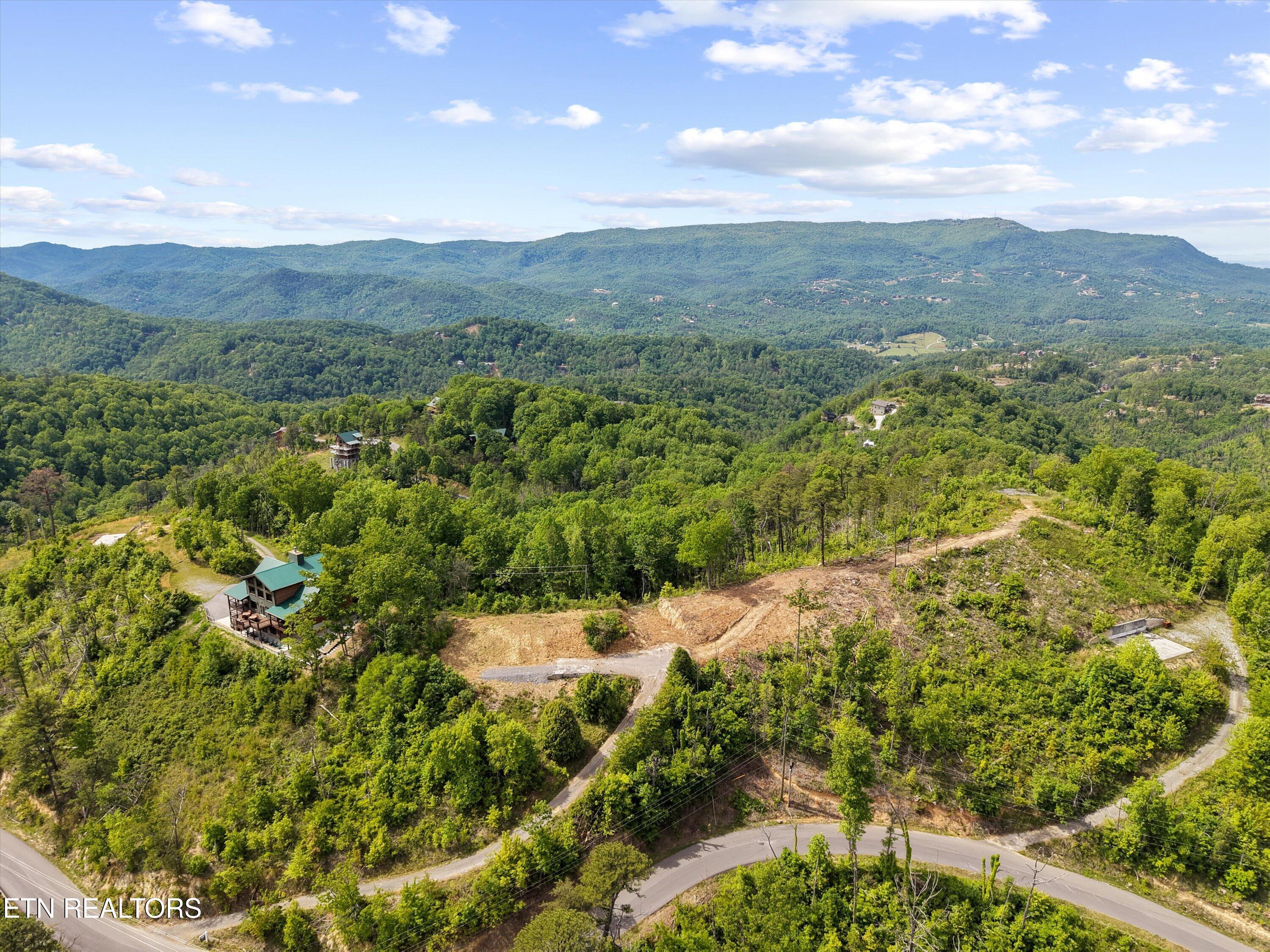 2602 Hatcher Mountain Road Sevierville TN 37862