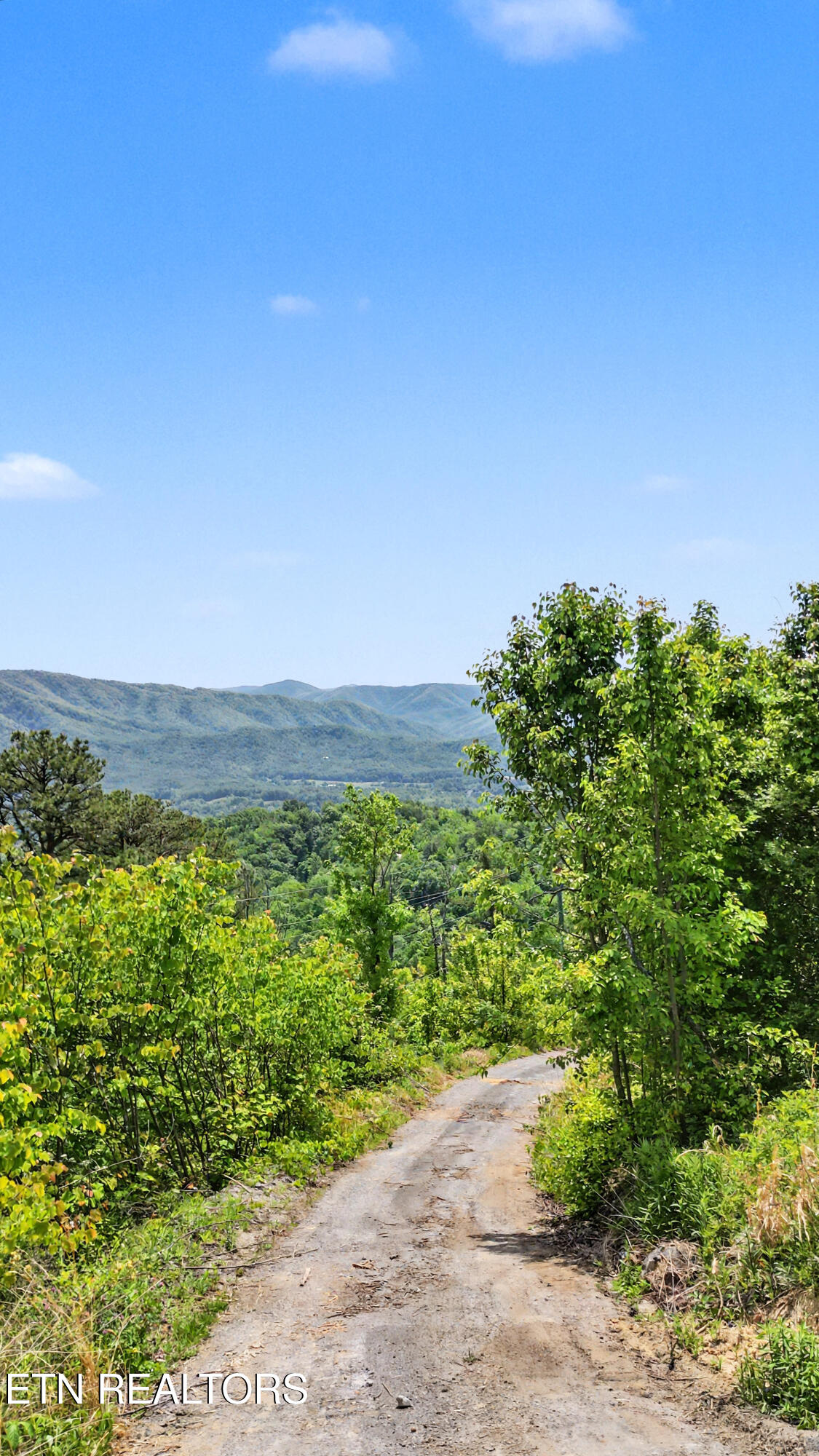 2602 Hatcher Mountain Road Sevierville TN 37862