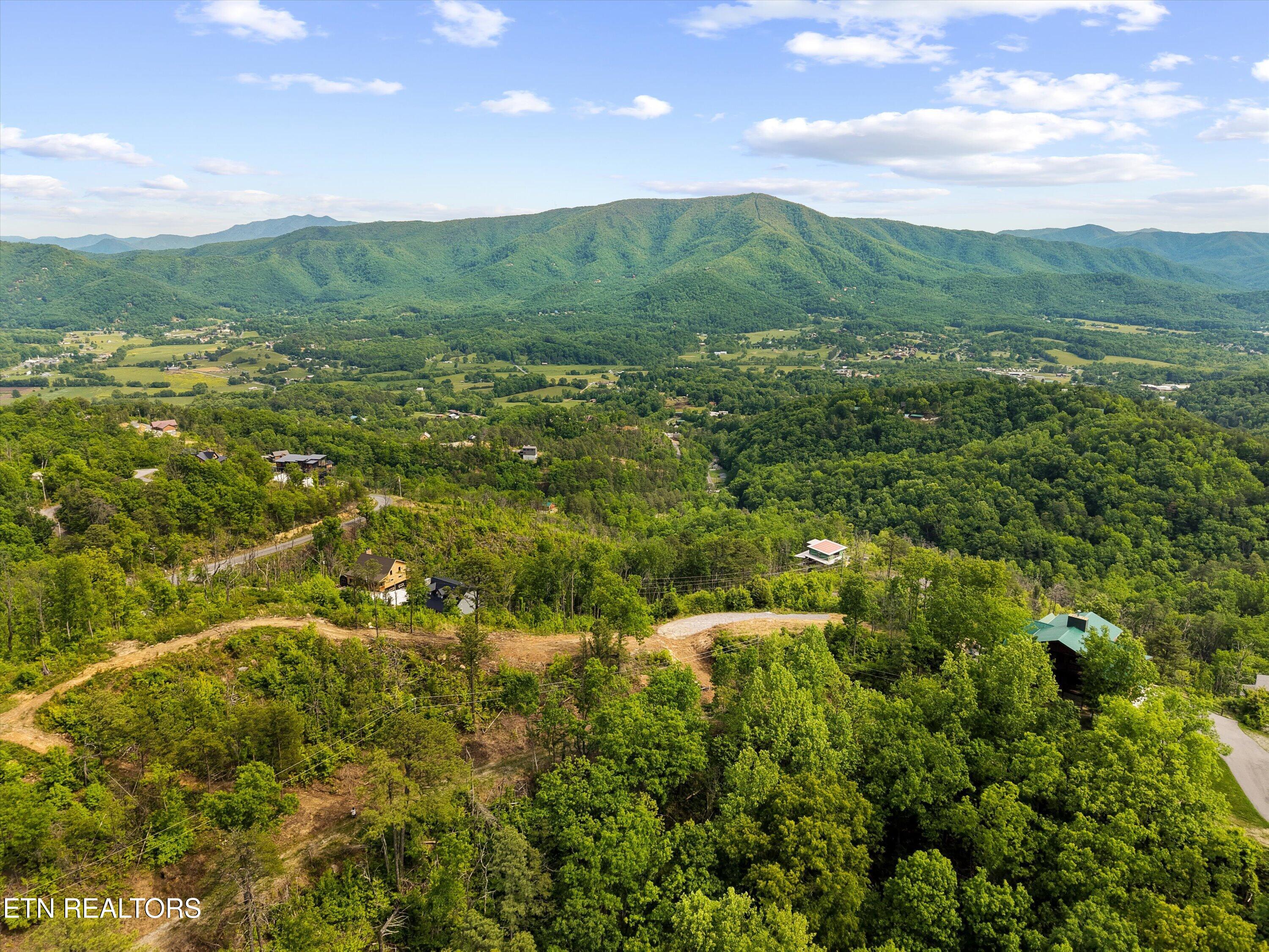 2602 Hatcher Mountain Road Sevierville TN 37862