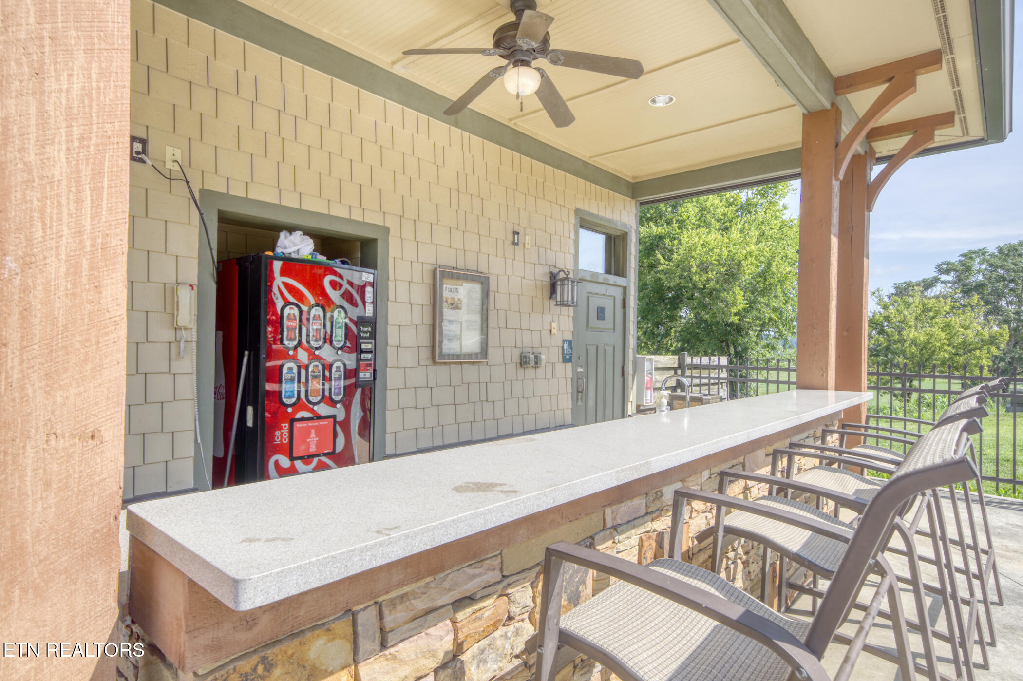5252 Old Club Road Loudon TN 37774