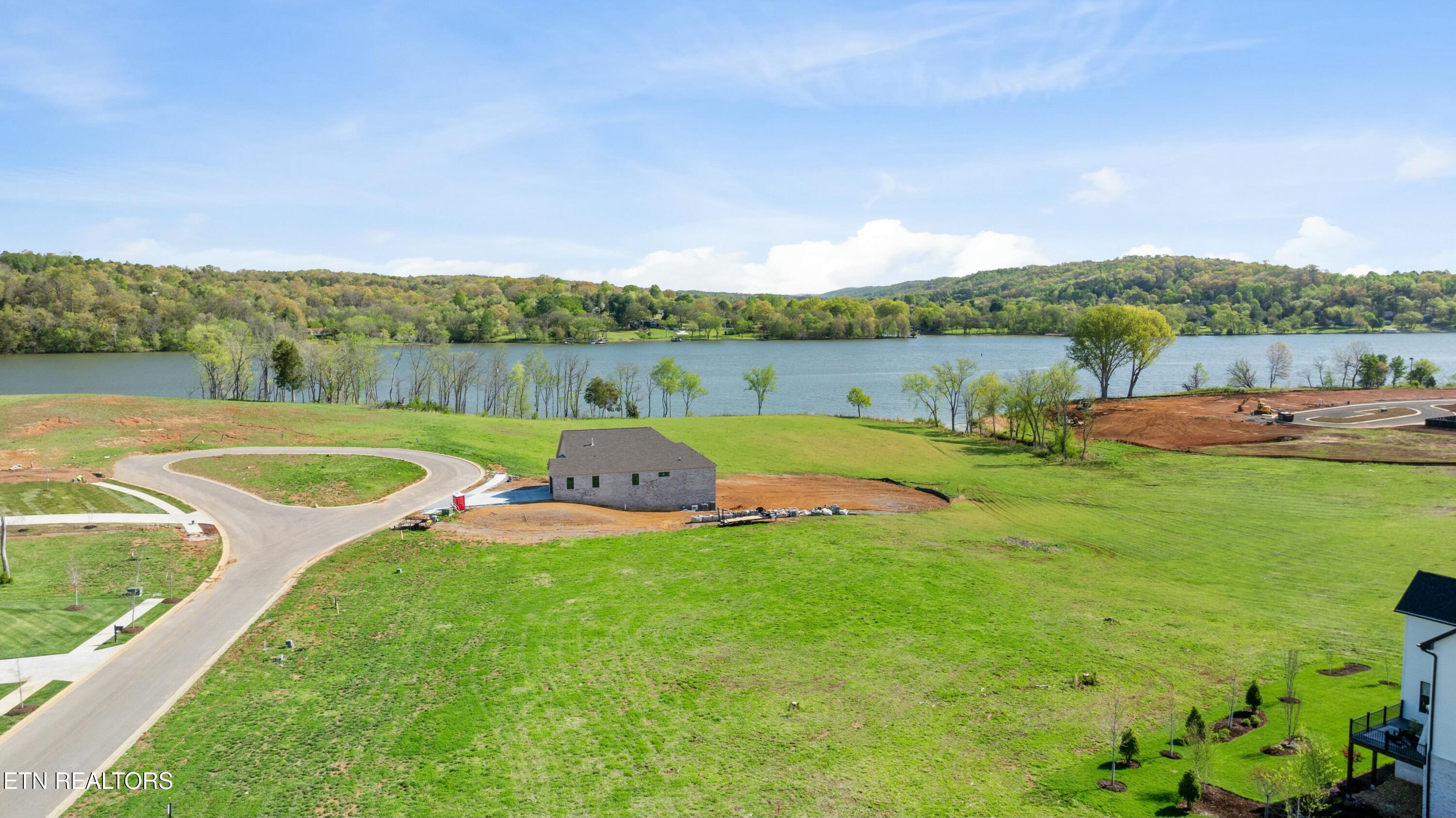 5252 Old Club Road Loudon TN 37774