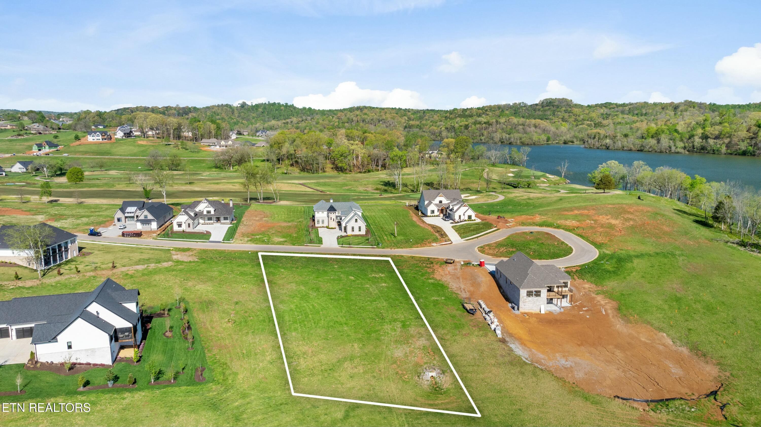 5252 Old Club Road Loudon TN 37774