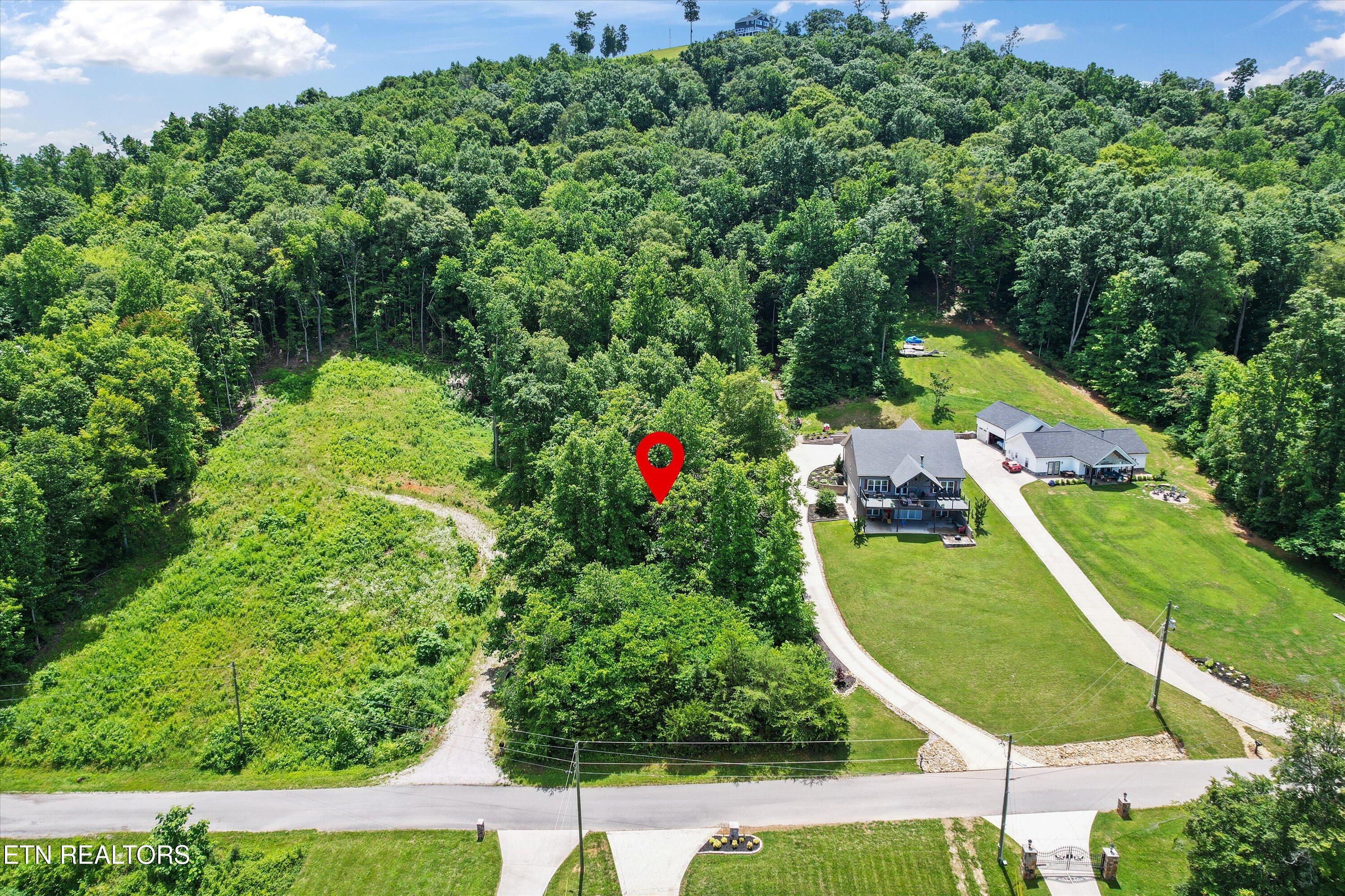 Hickory Pointe Lane Maynardville TN 37807