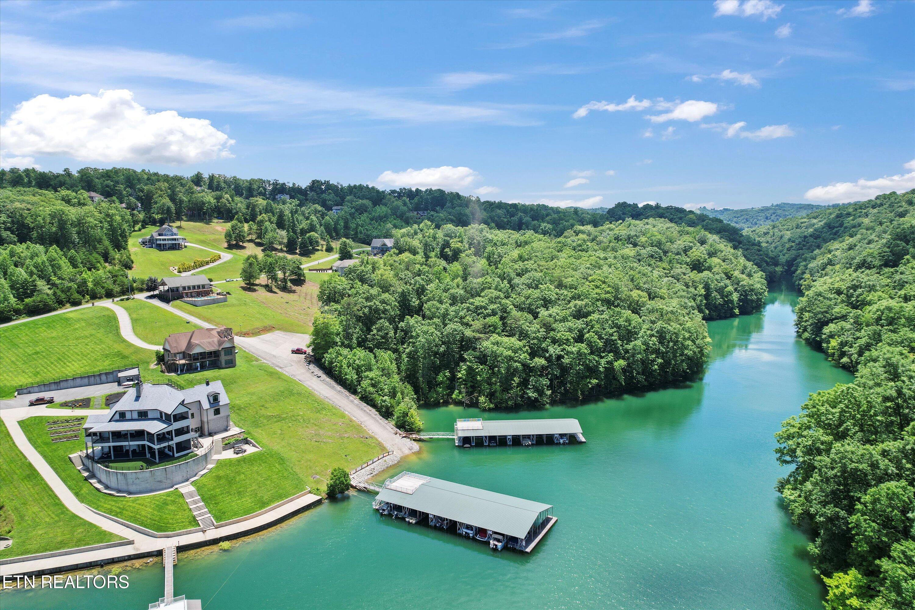 Hickory Pointe Lane Maynardville TN 37807