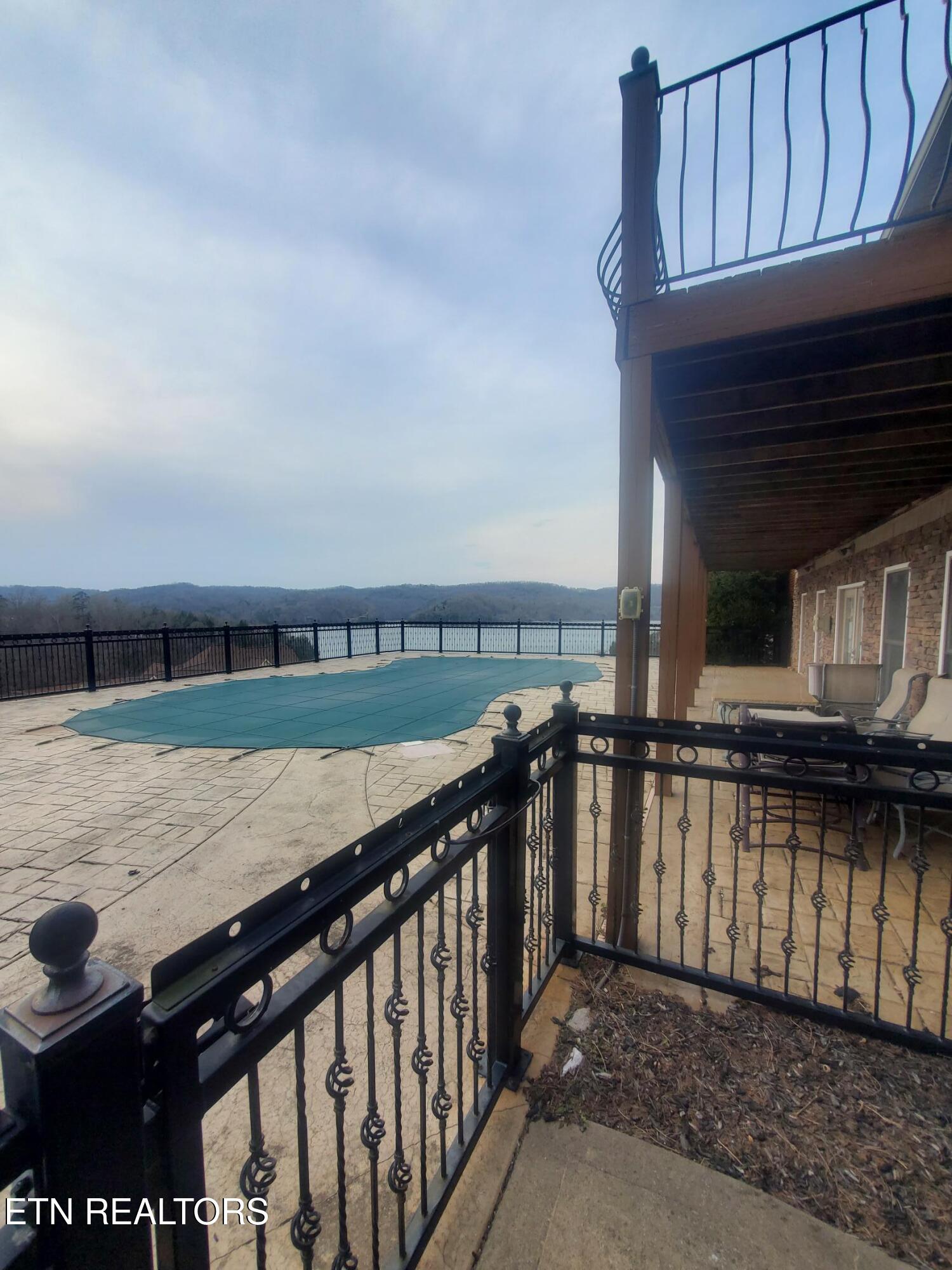 Hickory Pointe Lane Maynardville TN 37807