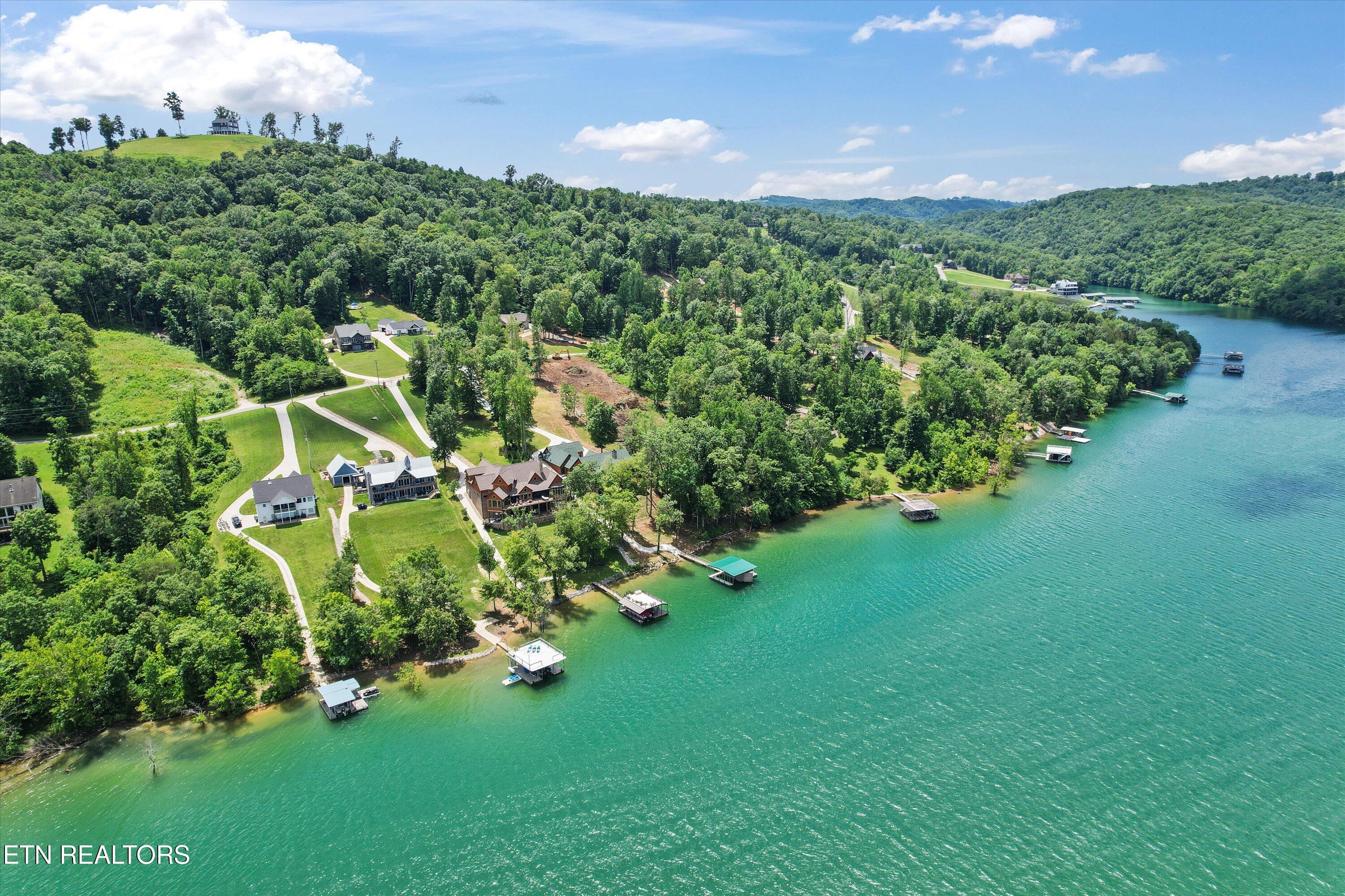 Hickory Pointe Lane Maynardville TN 37807