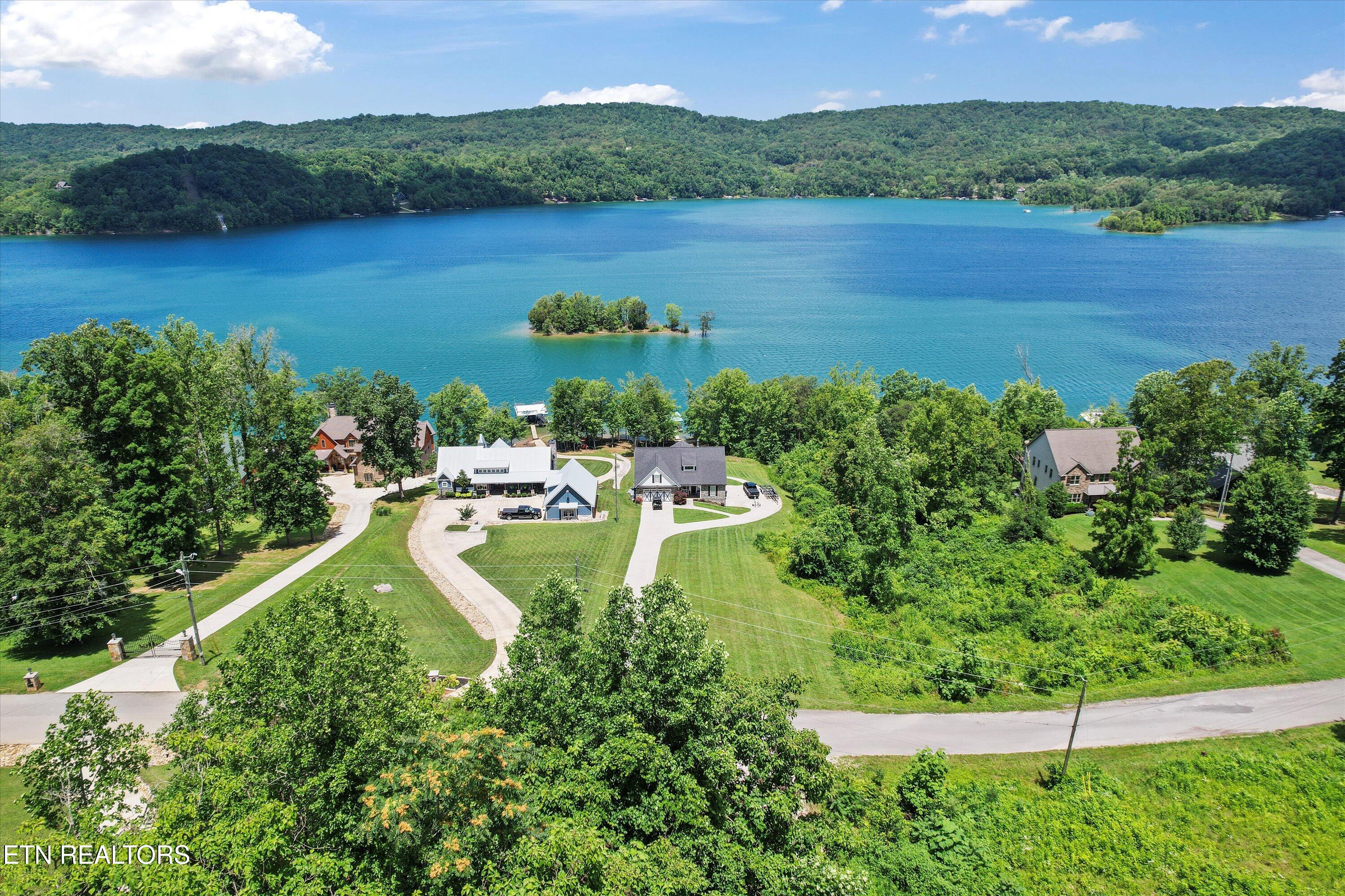 Hickory Pointe Lane Maynardville TN 37807