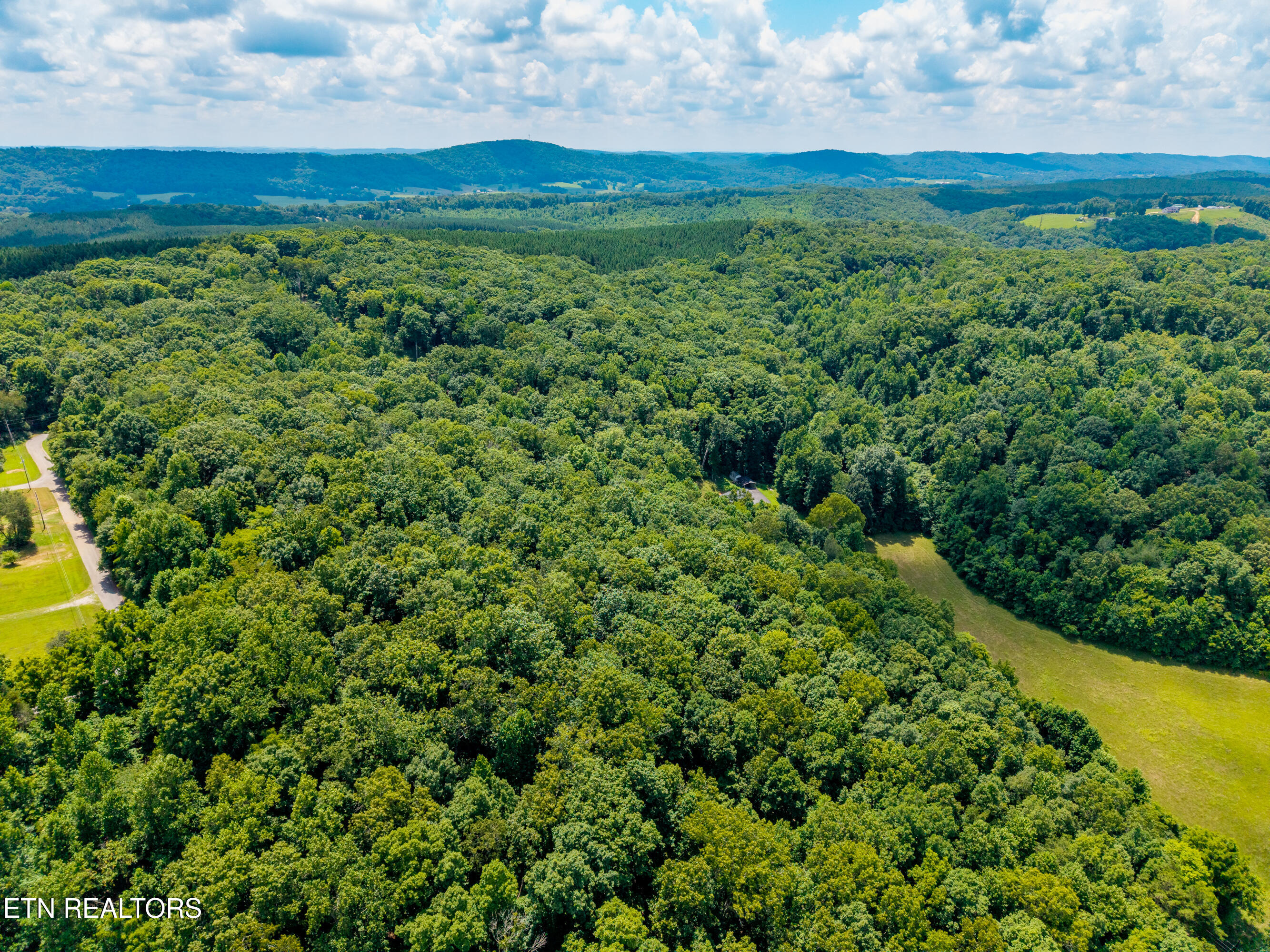 Lakescene Road Kingston TN 37763