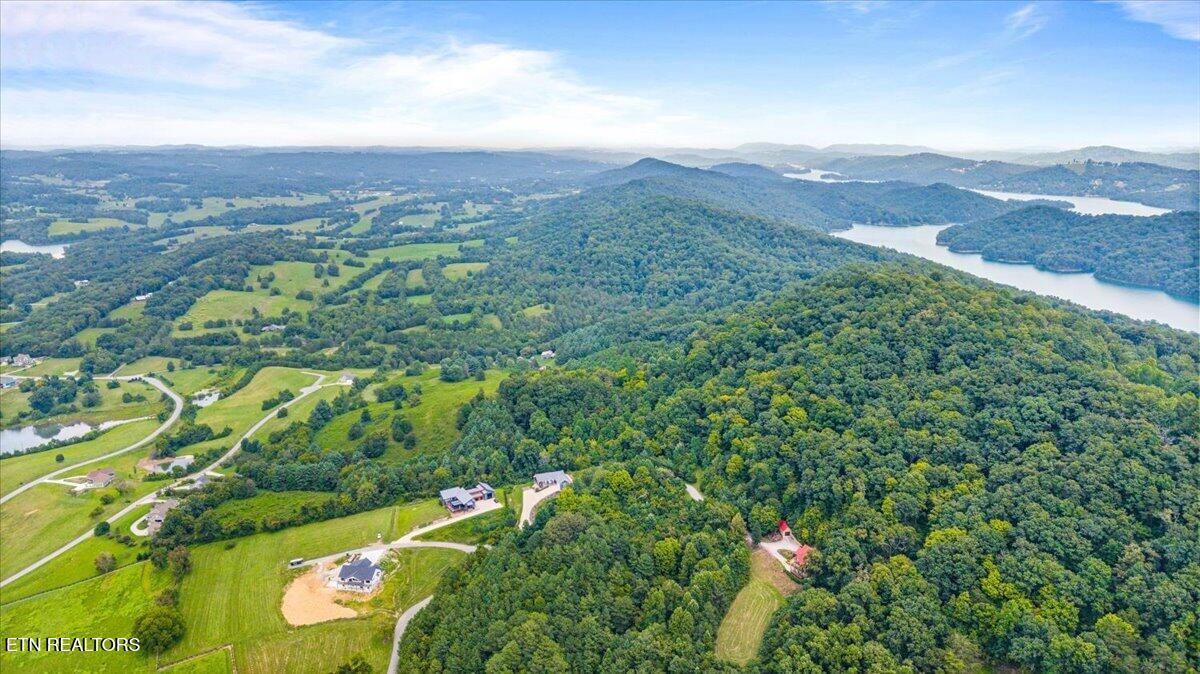 97 Swan Song Trail Sharps Chapel TN 37866