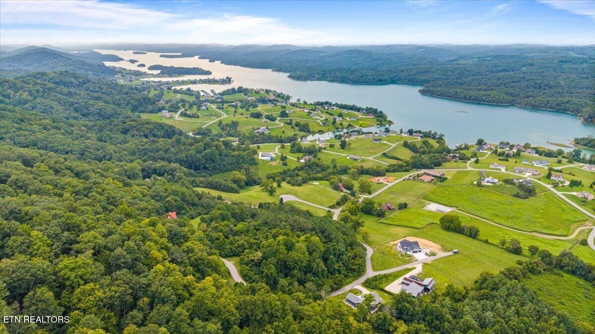 97 Swan Song Trail Sharps Chapel TN 37866
