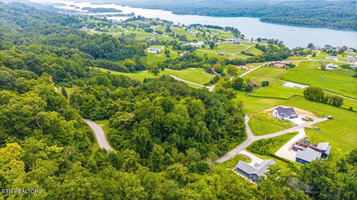 97 Swan Song Trail Sharps Chapel TN 37866