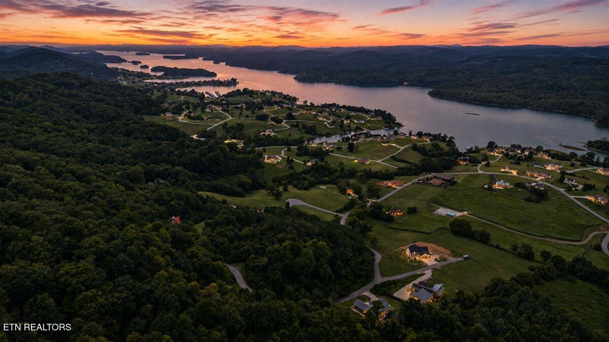 97 Swan Song Trail Sharps Chapel TN 37866