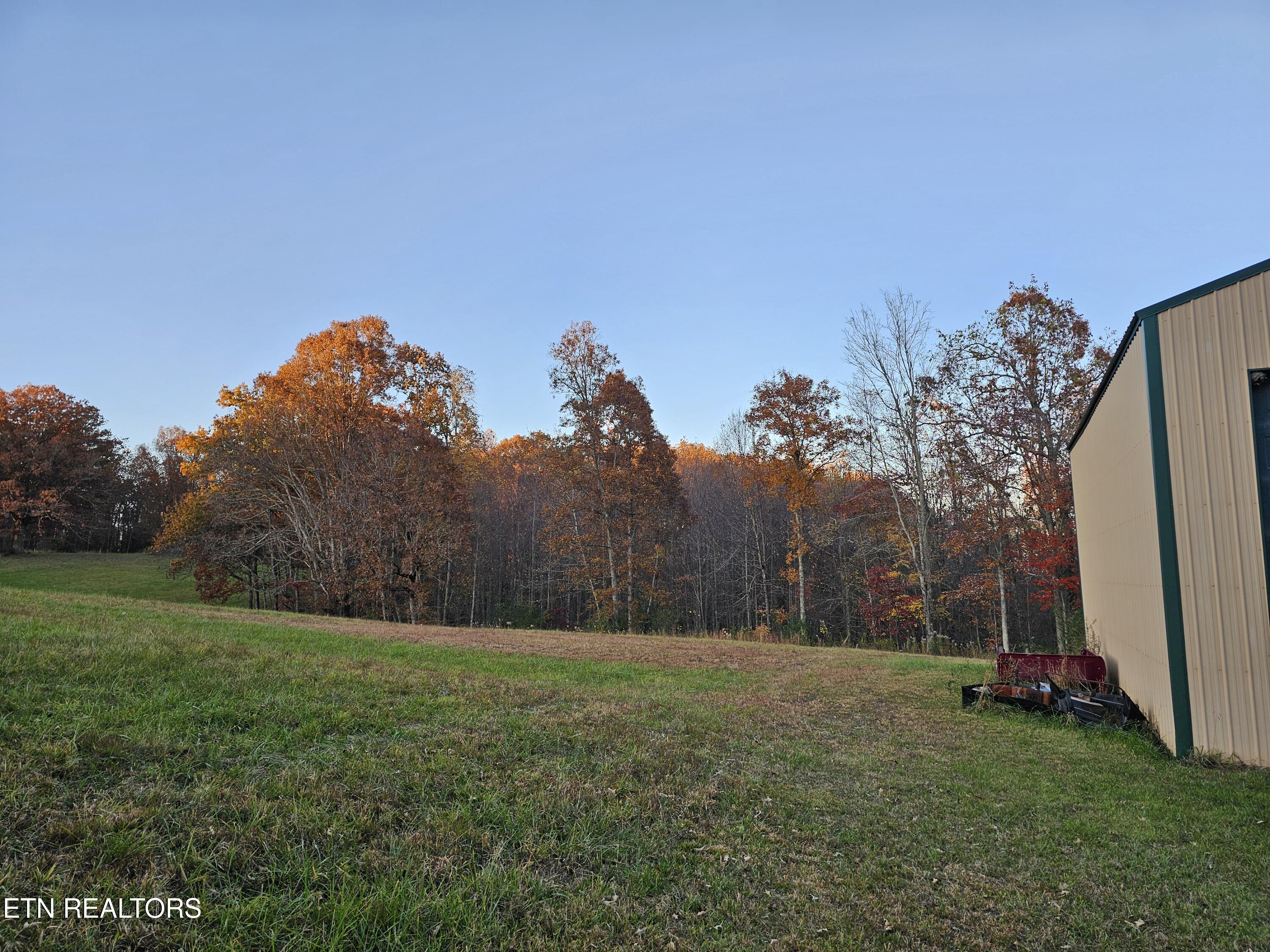 160 Tinch Road Sunbright TN 37872