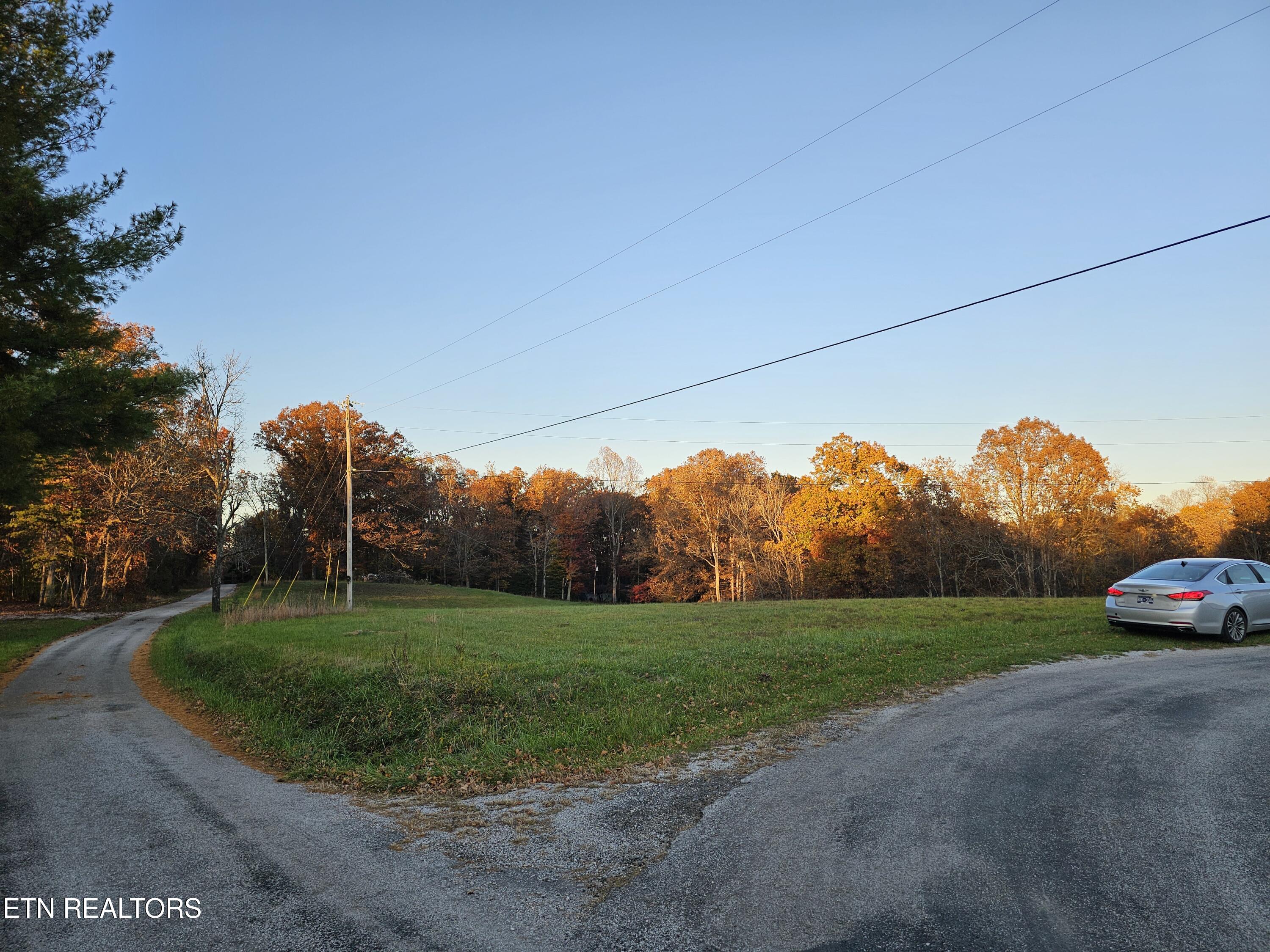 160 Tinch Road Sunbright TN 37872