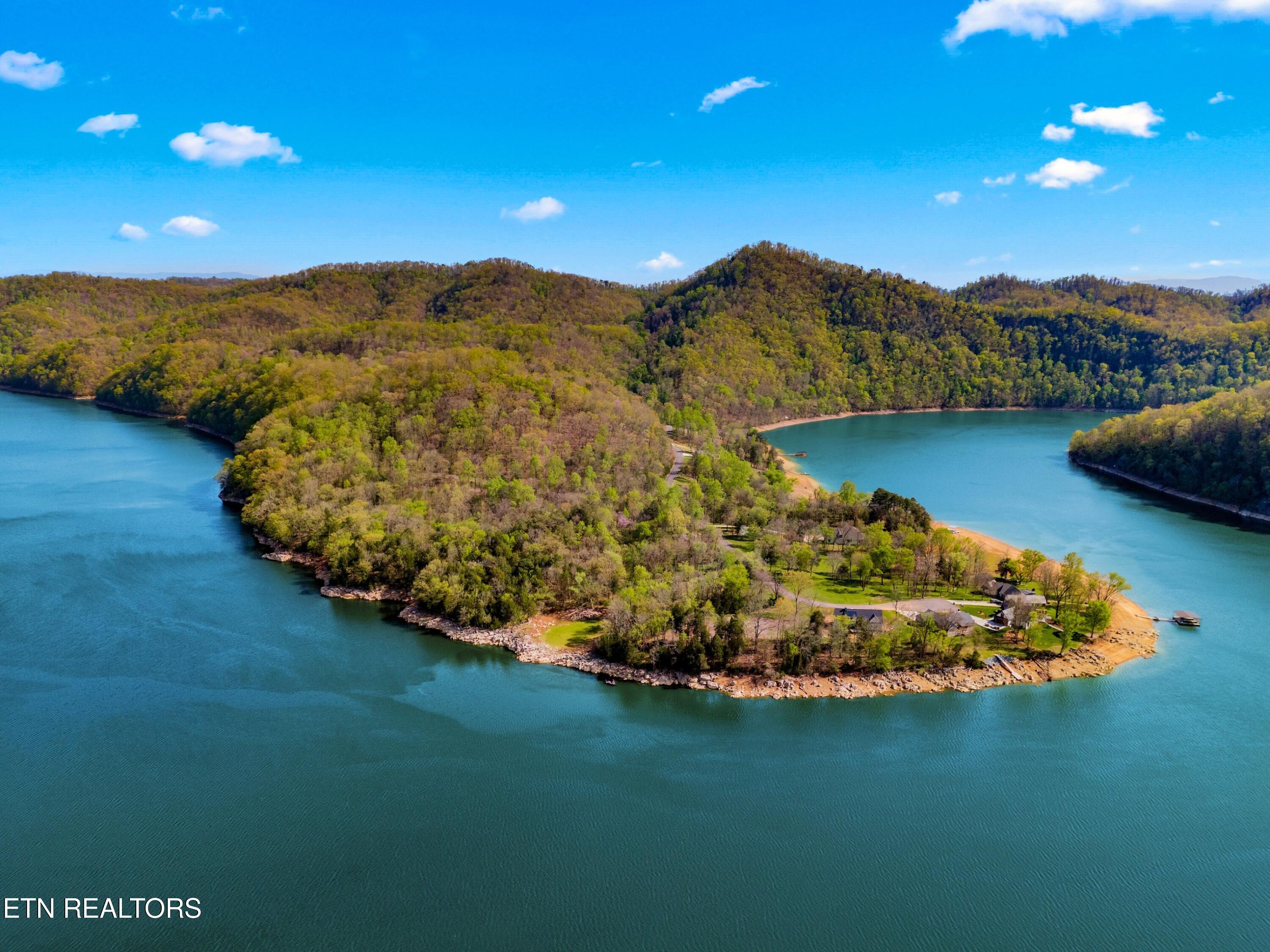 Five Oaks Circle Whitesburg TN 37891