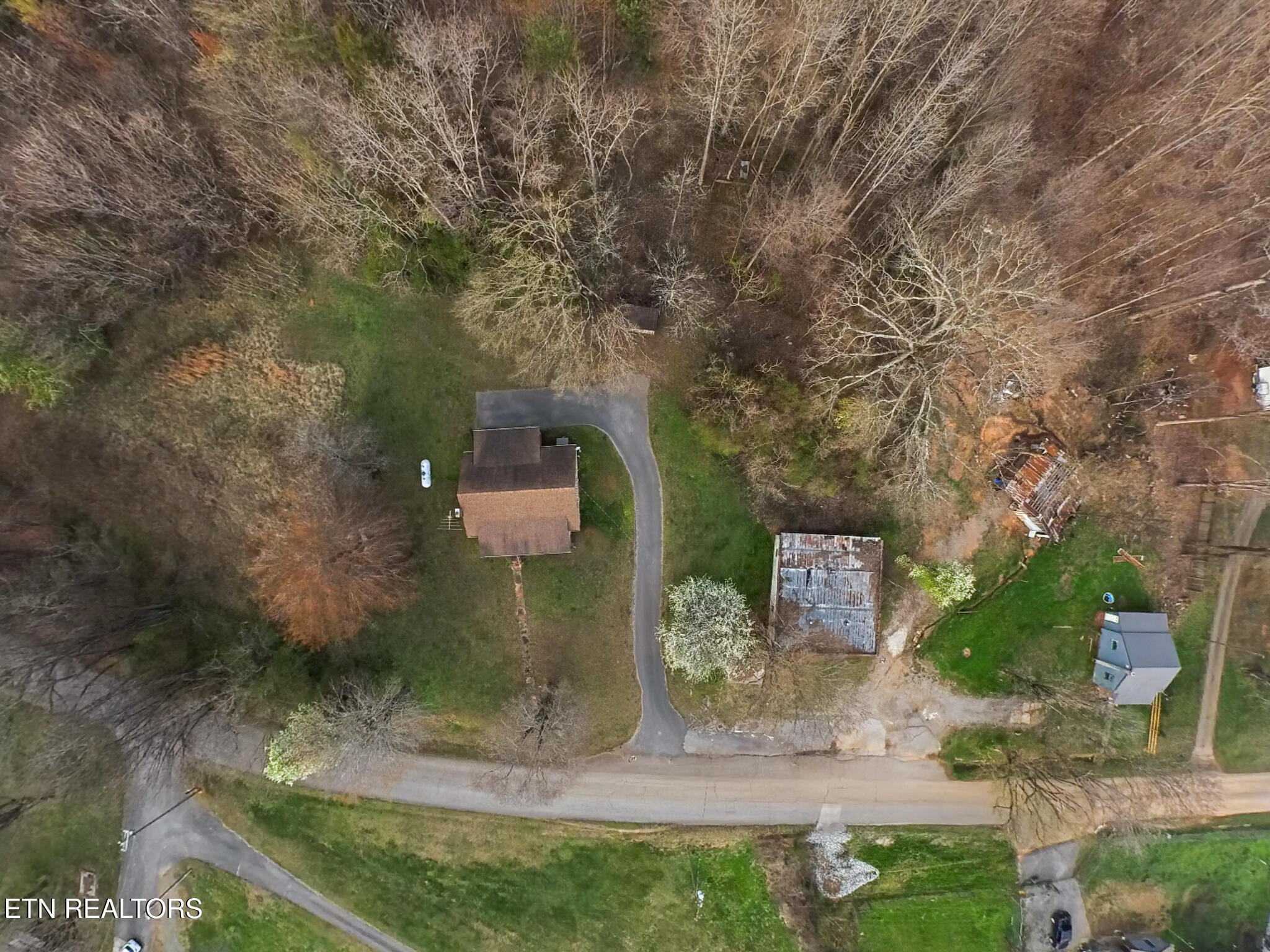 325 Countryside Lane Madisonville TN 37354