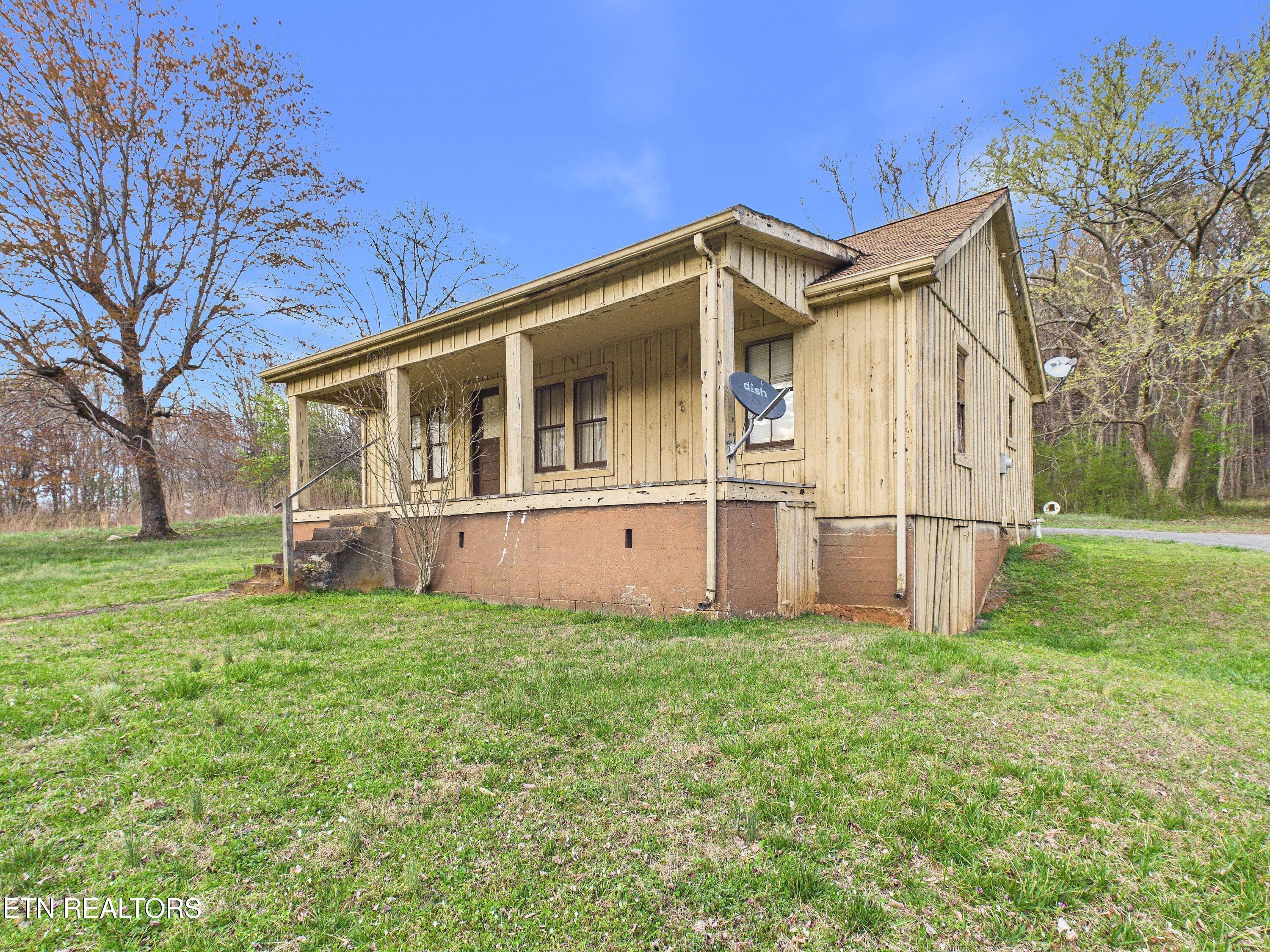 325 Countryside Lane Madisonville TN 37354