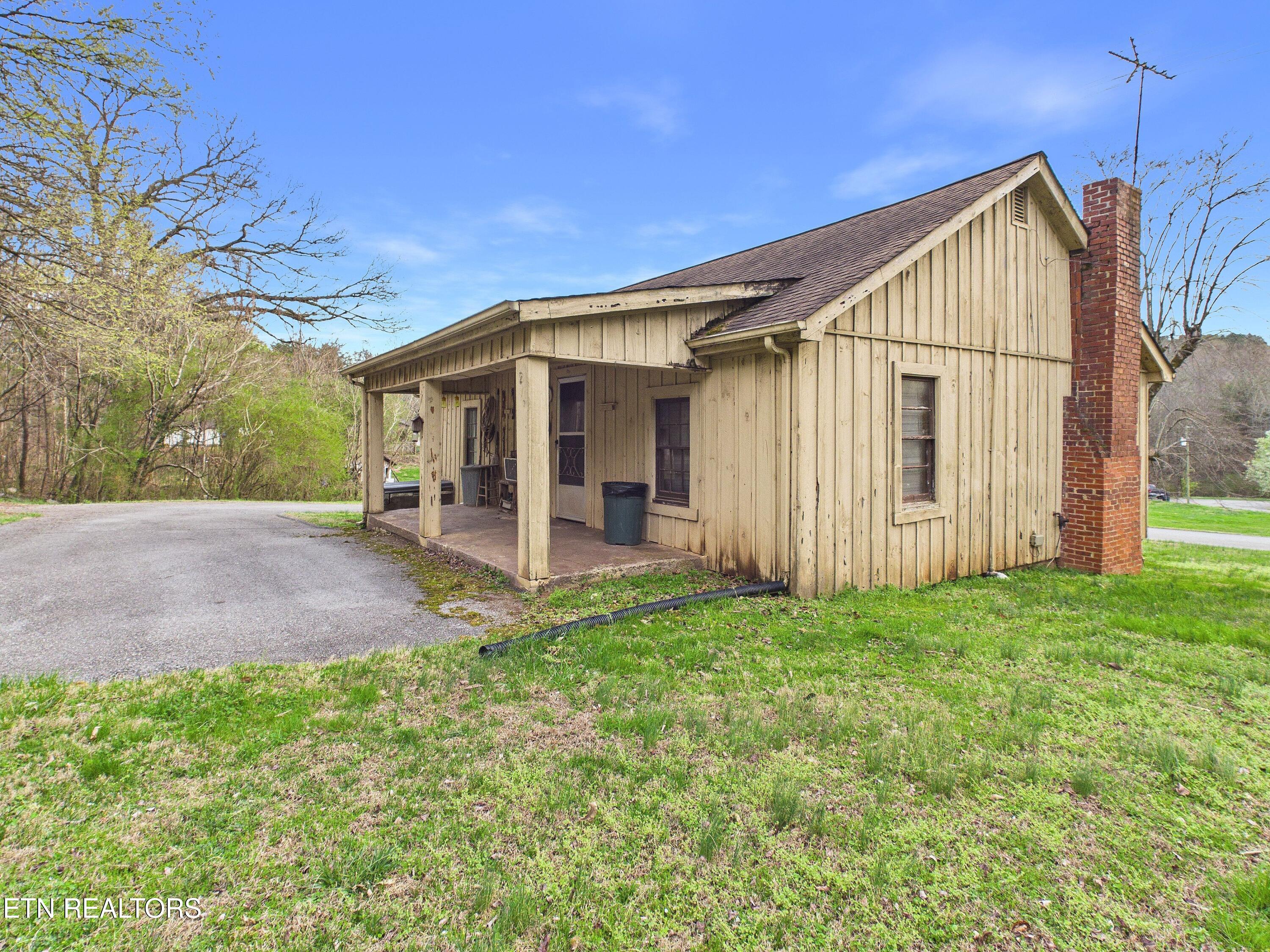 325 Countryside Lane Madisonville TN 37354