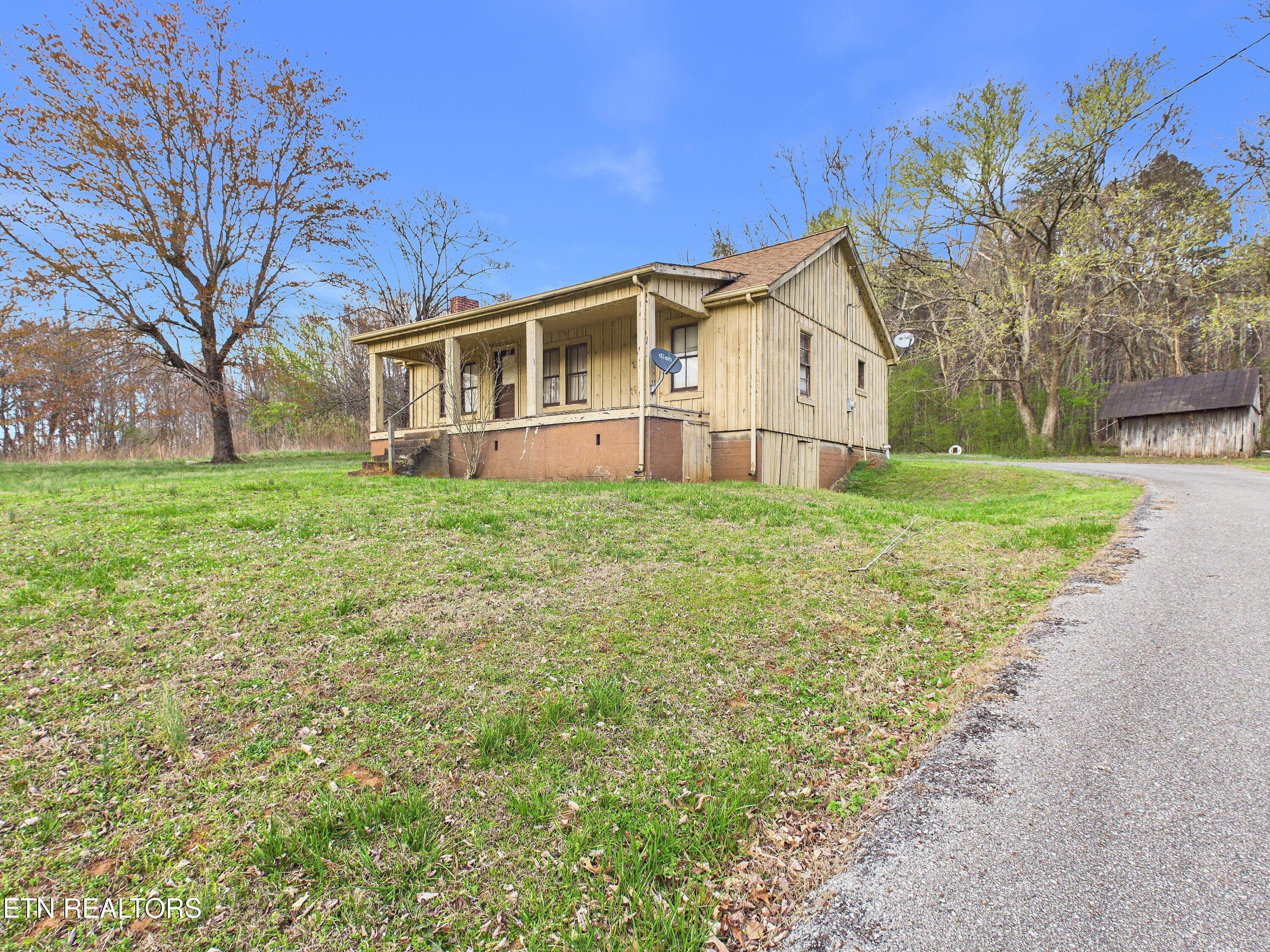 325 Countryside Lane Madisonville TN 37354