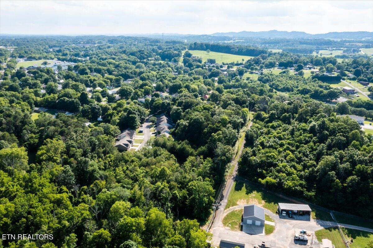 Oak Place Circle Madisonville TN 37354