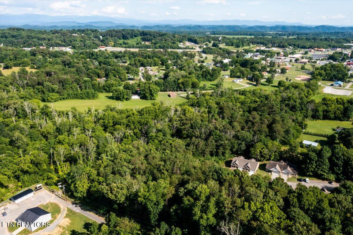 Oak Place Circle Madisonville TN 37354