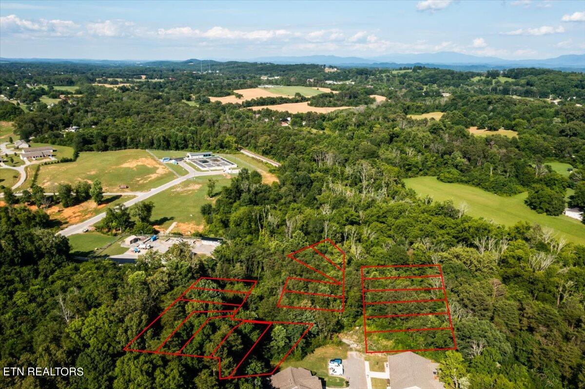 Oak Place Circle Madisonville TN 37354