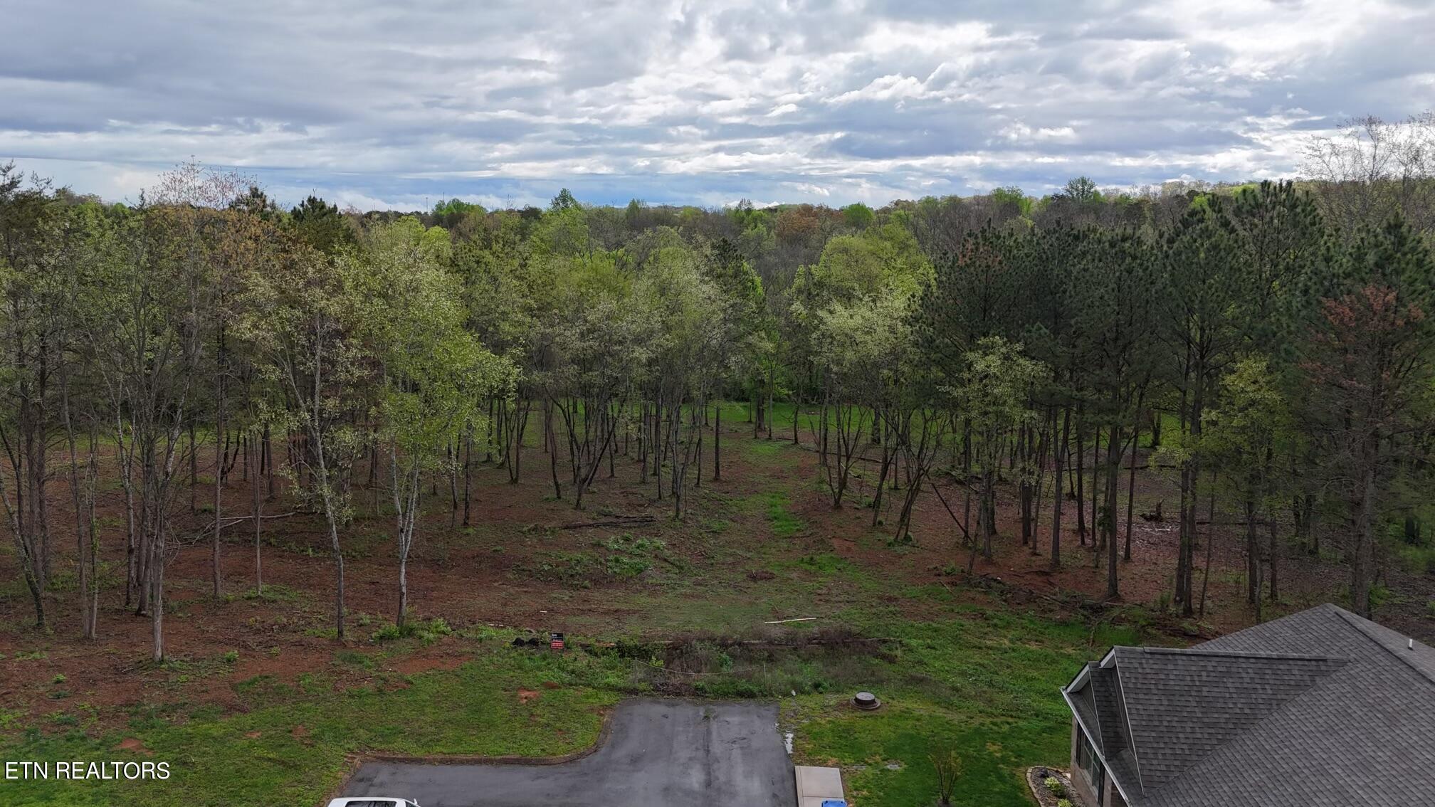 Oak Place Circle Madisonville TN 37354