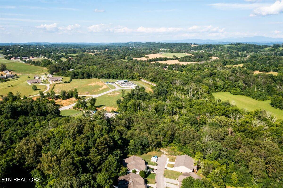Oak Place Circle Madisonville TN 37354
