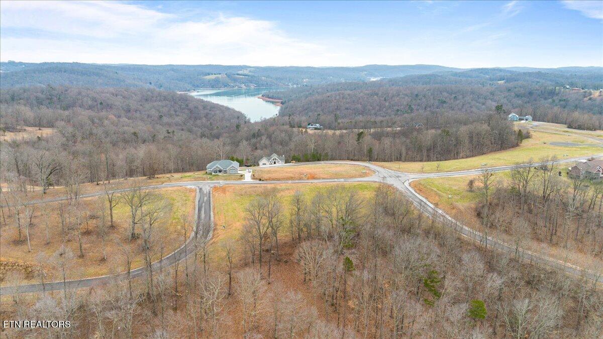 Prestige Ridge Lafollette TN 37766