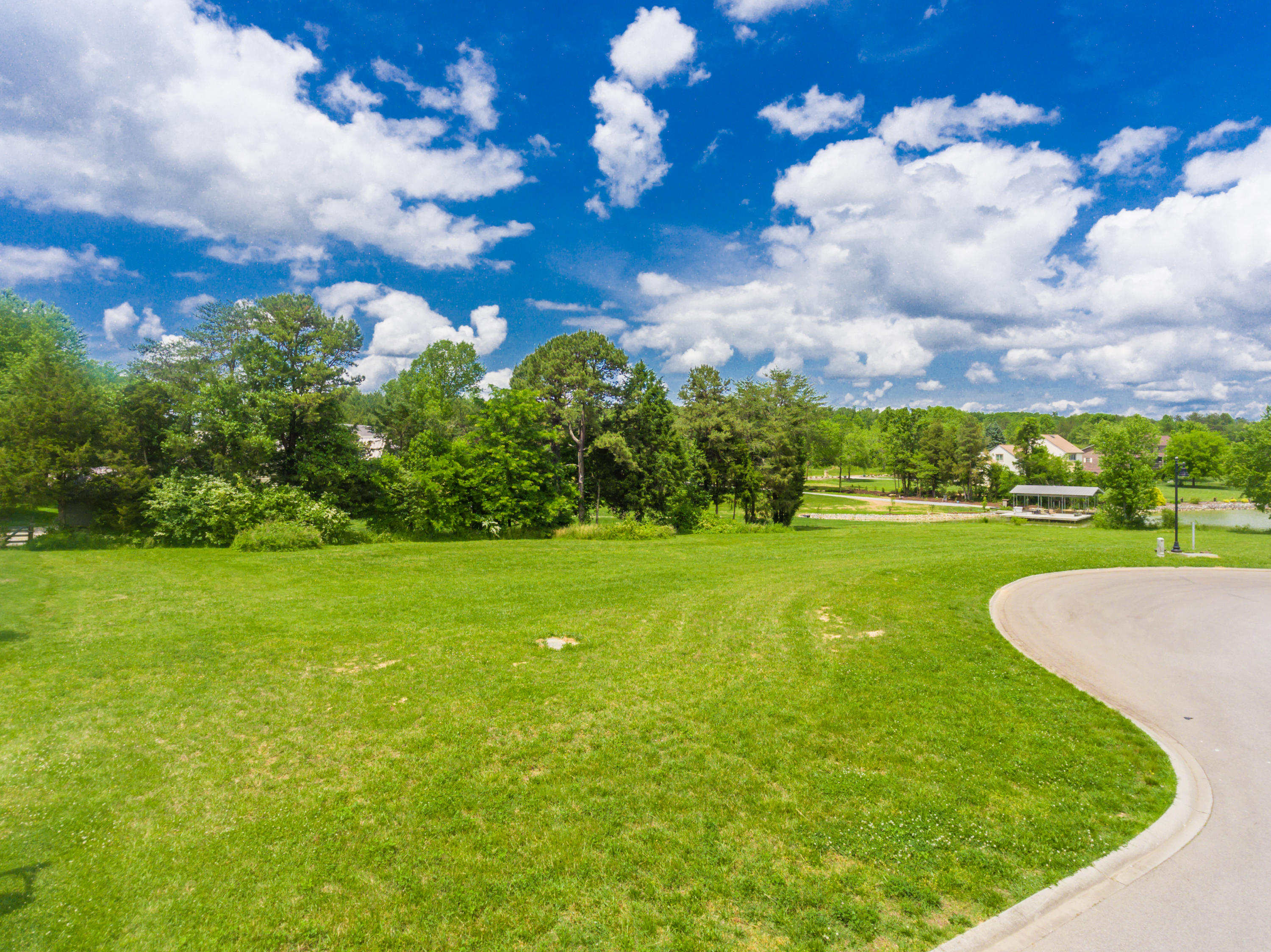 1607 Yachtsman Way Knoxville TN 37922