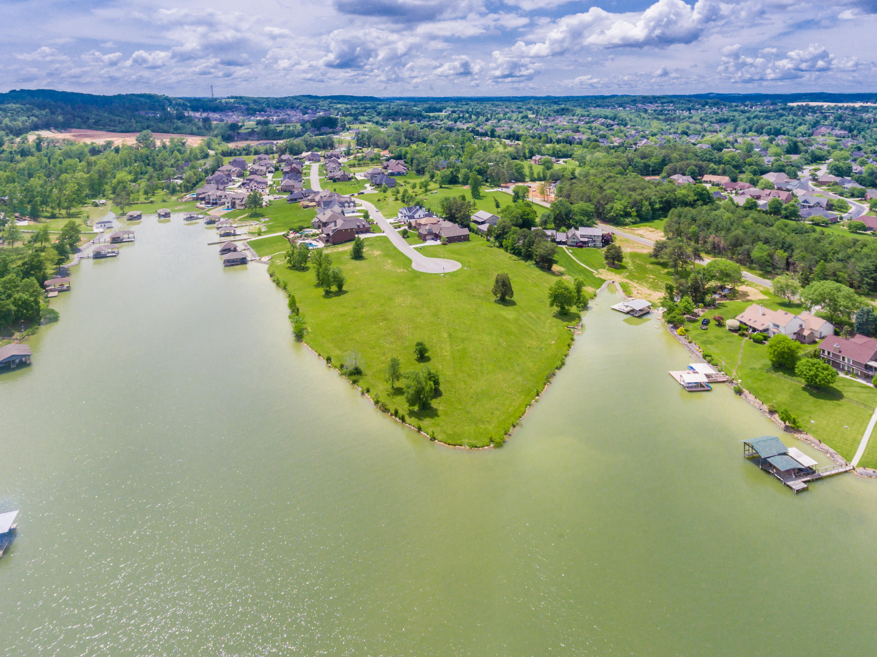 1607 Yachtsman Way Knoxville TN 37922
