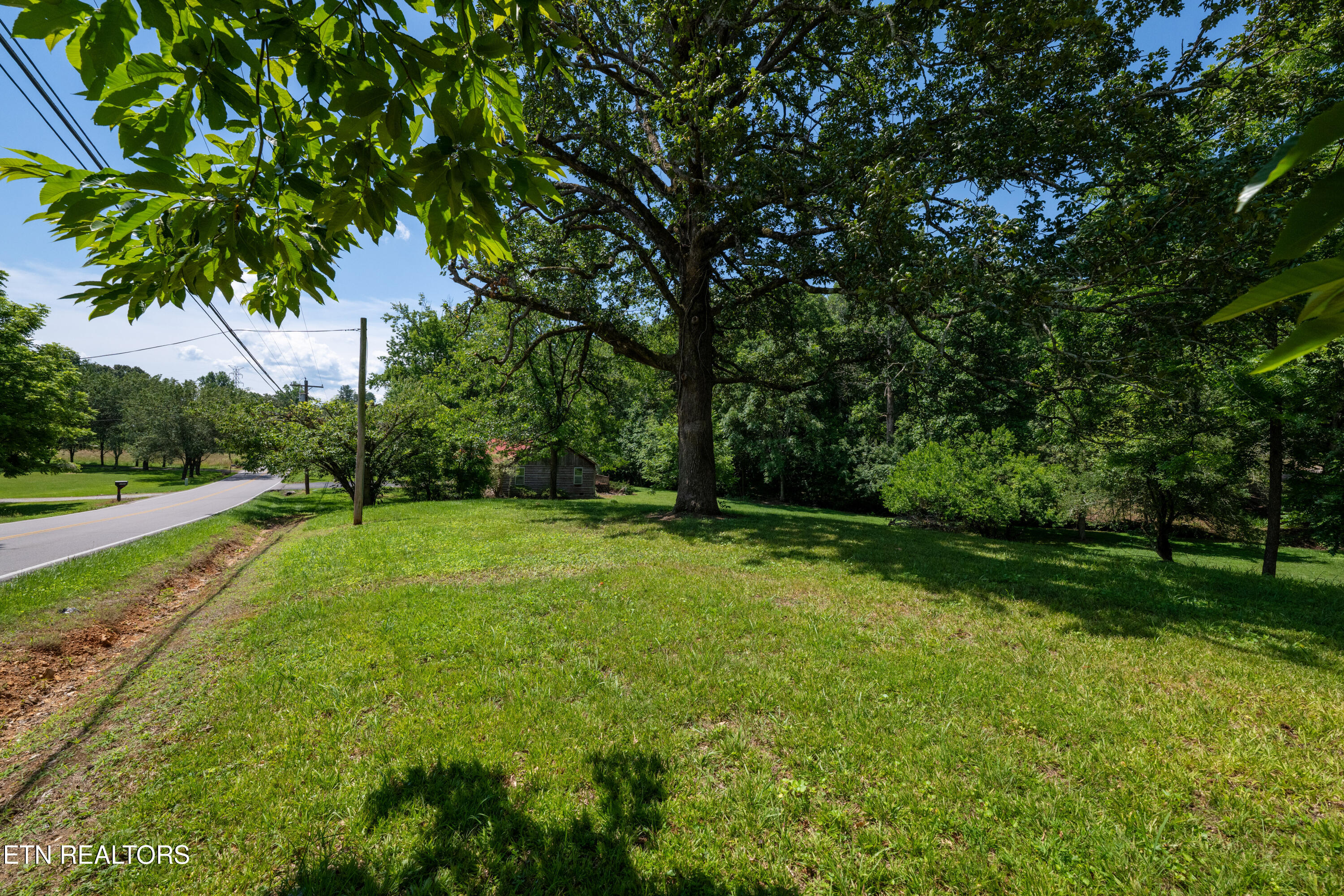 1755 Hawkins Crawford Road Cookeville TN 38501