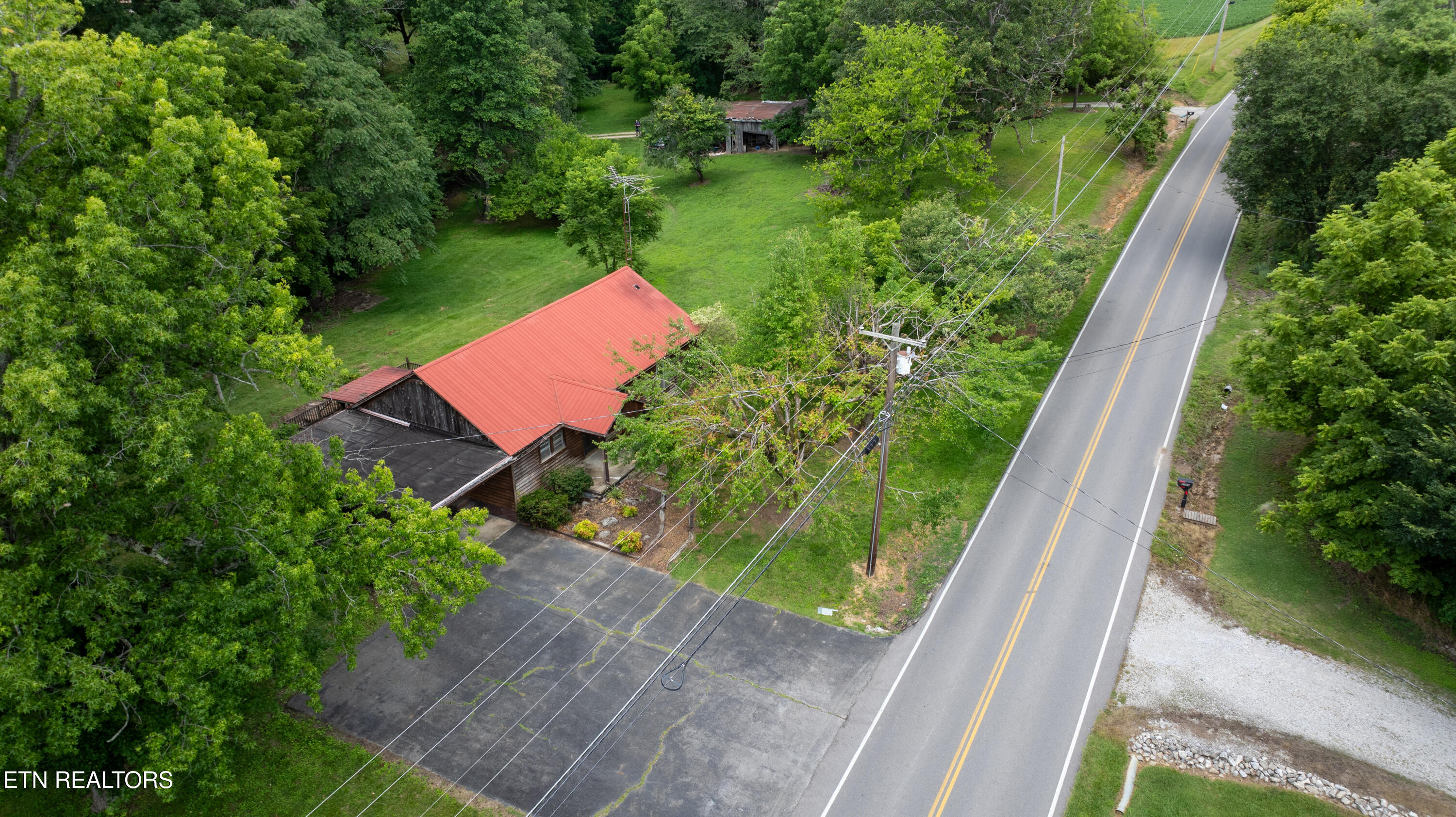 1755 Hawkins Crawford Road Cookeville TN 38501