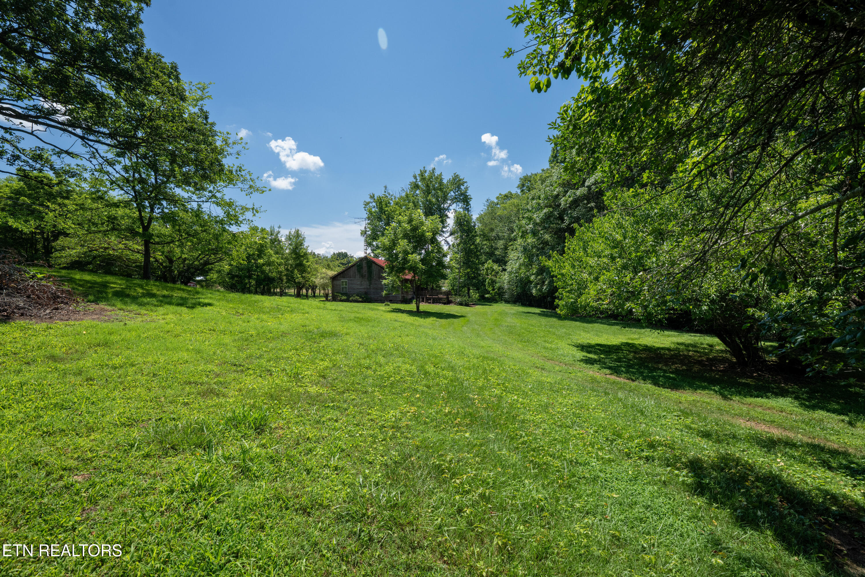 1755 Hawkins Crawford Road Cookeville TN 38501