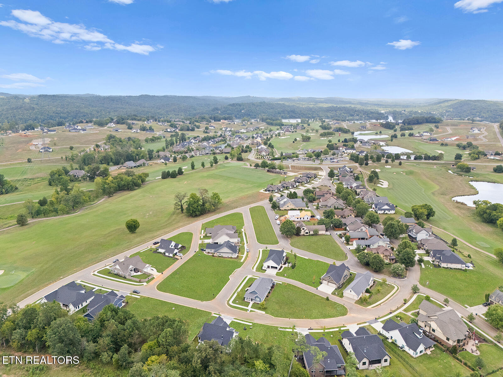 650 Red Fox Run Loudon TN 37774