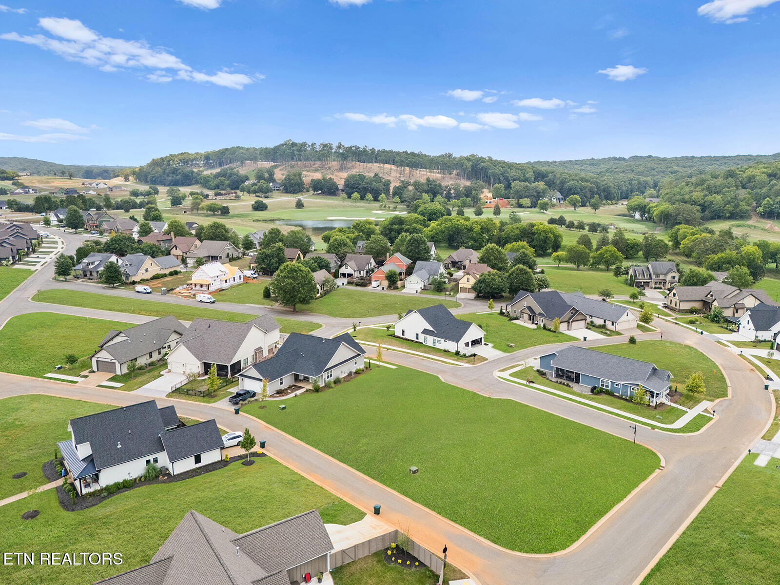 650 Red Fox Run Loudon TN 37774