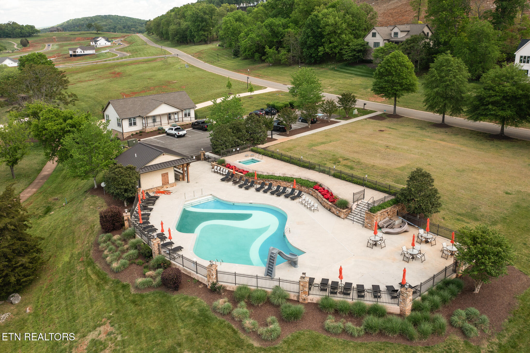 4183 Old Dogwood Trail Loudon TN 37774