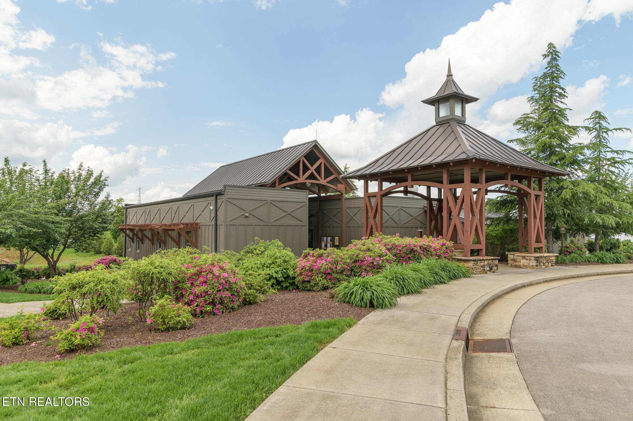 4183 Old Dogwood Trail Loudon TN 37774
