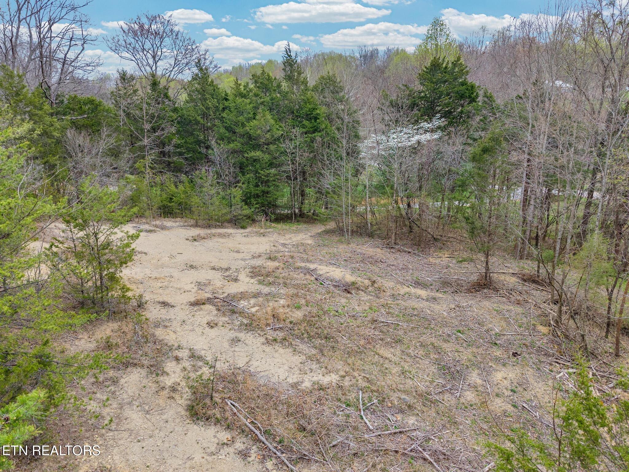 6.12AC Cave Valley Road Byrdstown TN 38549