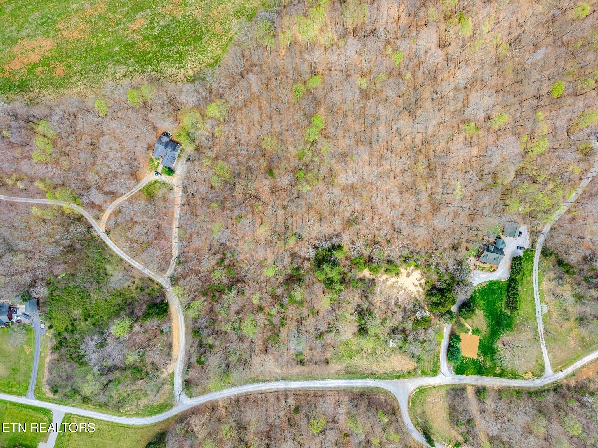 6.12AC Cave Valley Road Byrdstown TN 38549