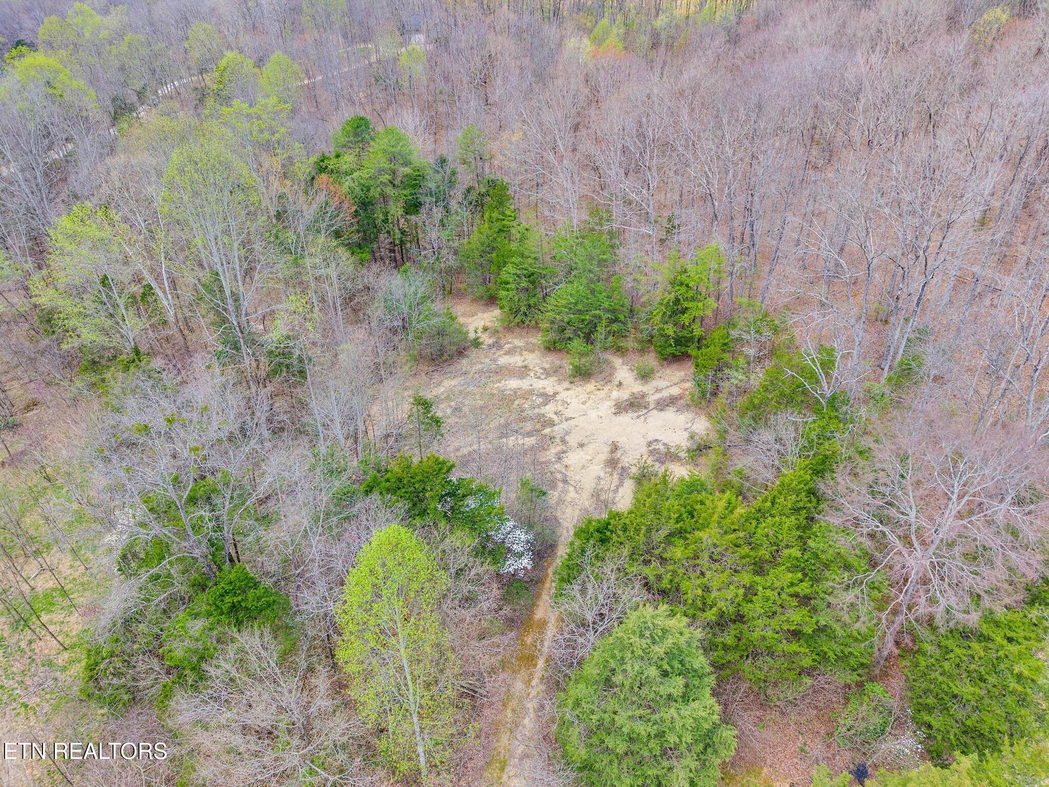 6.12AC Cave Valley Road Byrdstown TN 38549