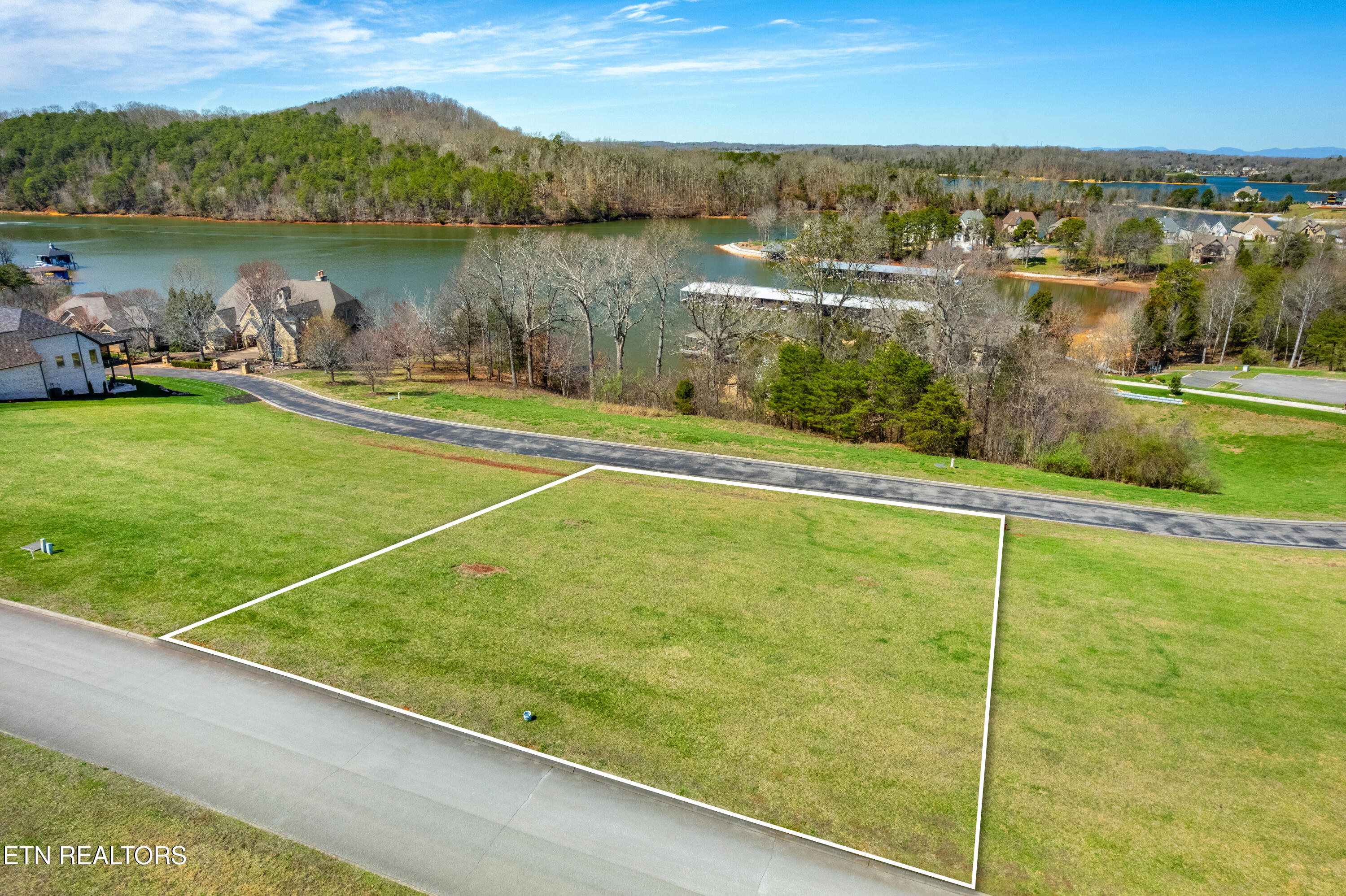220 Wildwing Drive Vonore TN 37885