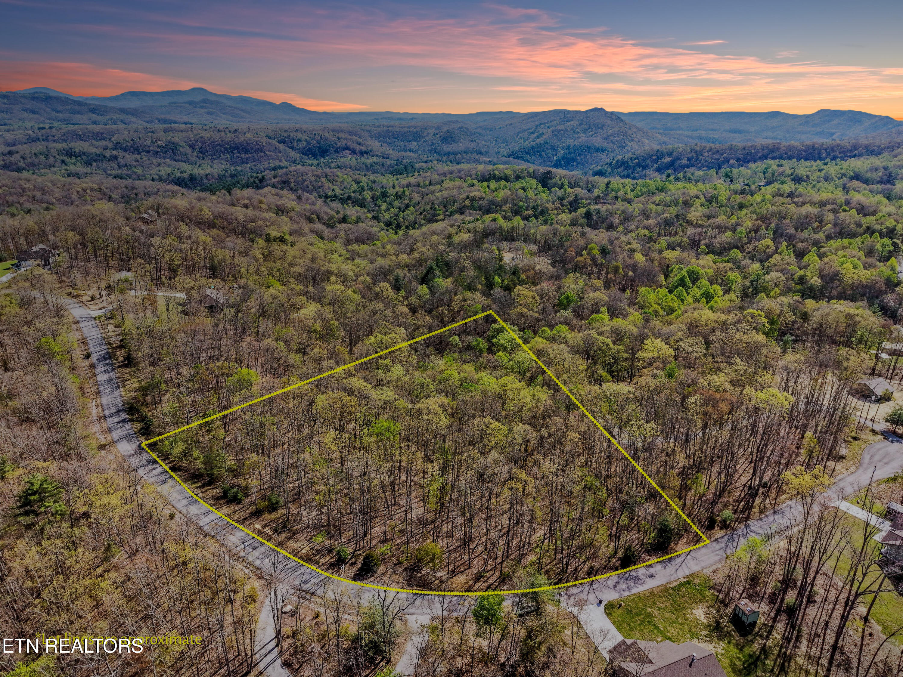 313 Country Wood Place Harriman TN 37748