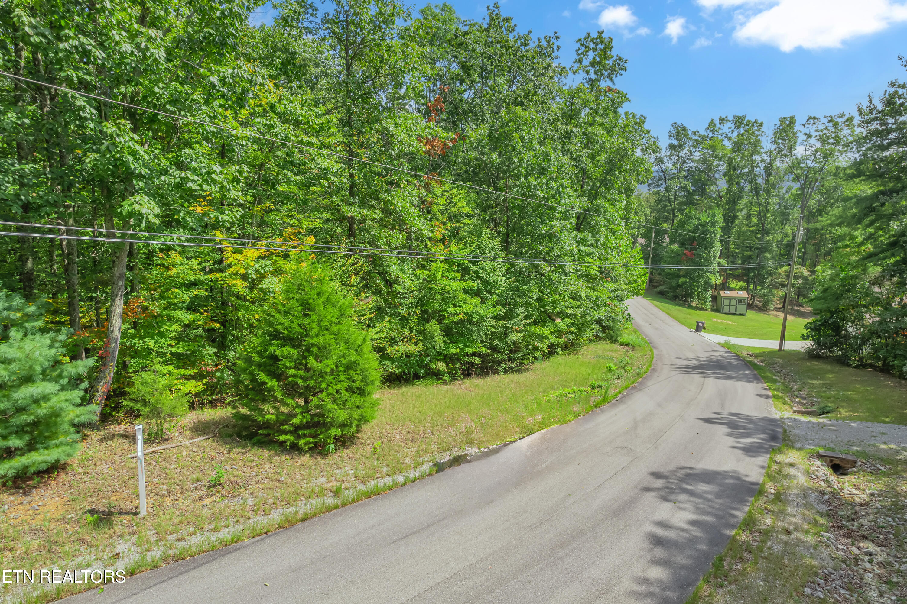 313 Country Wood Place Harriman TN 37748
